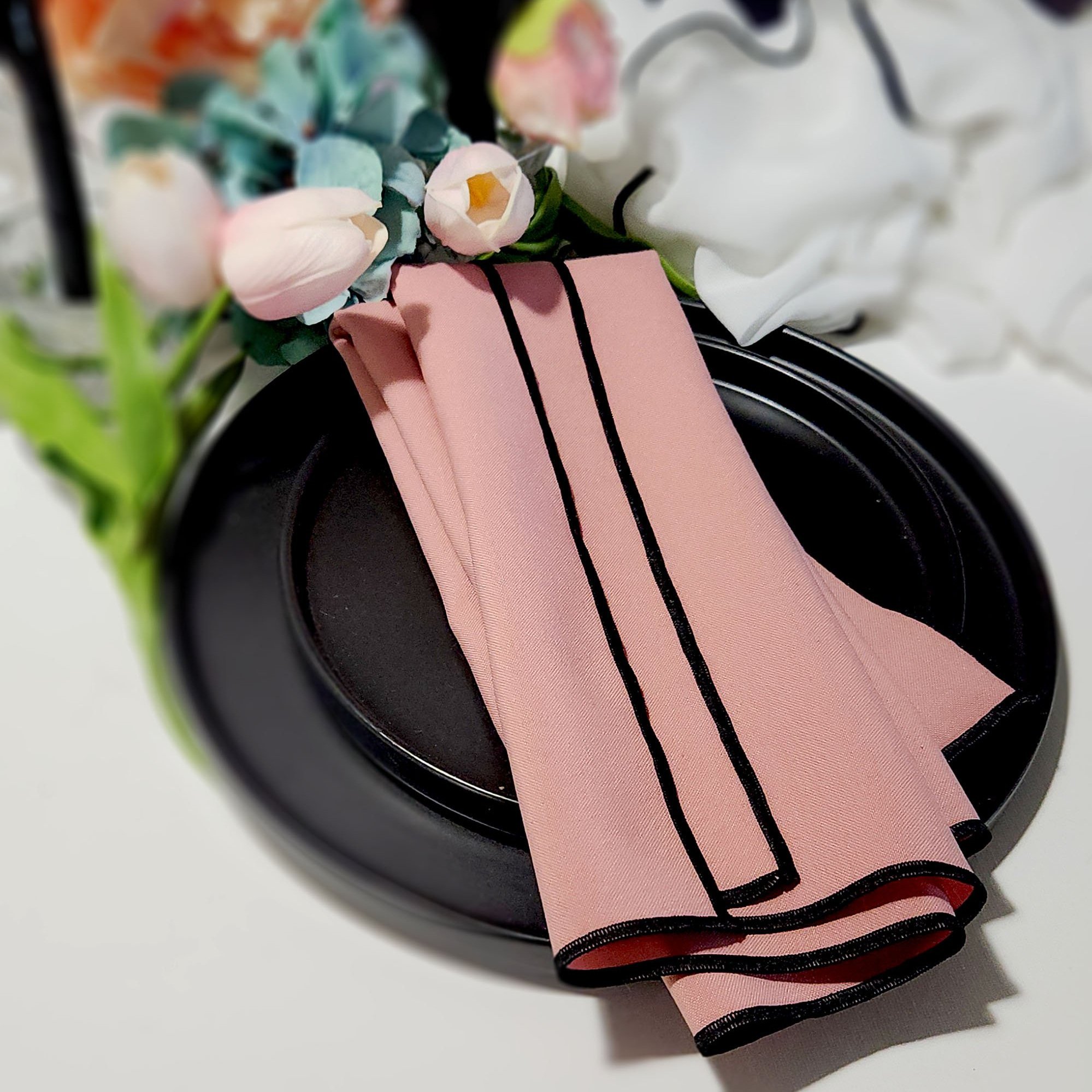 Dusty+Rose+and+Velvet+Black_eidenlinendecor+5.jpg