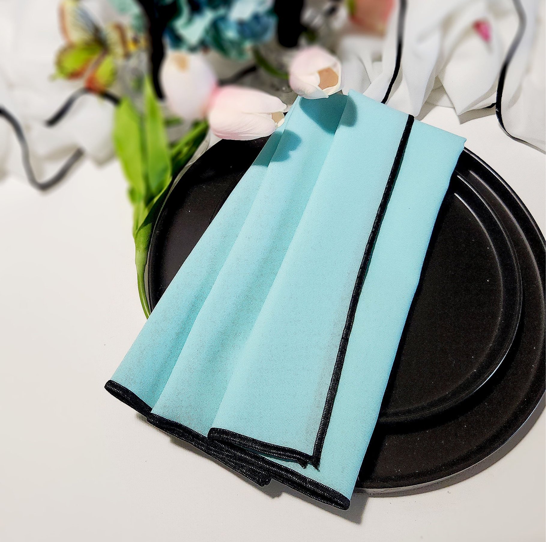 Aqua+Napkin+with+Black+Trim_eiden+linen+decor+3.jpg