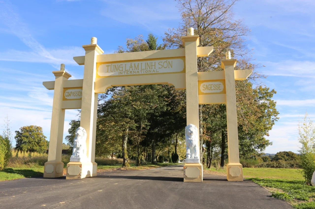 buddhist remple.webp