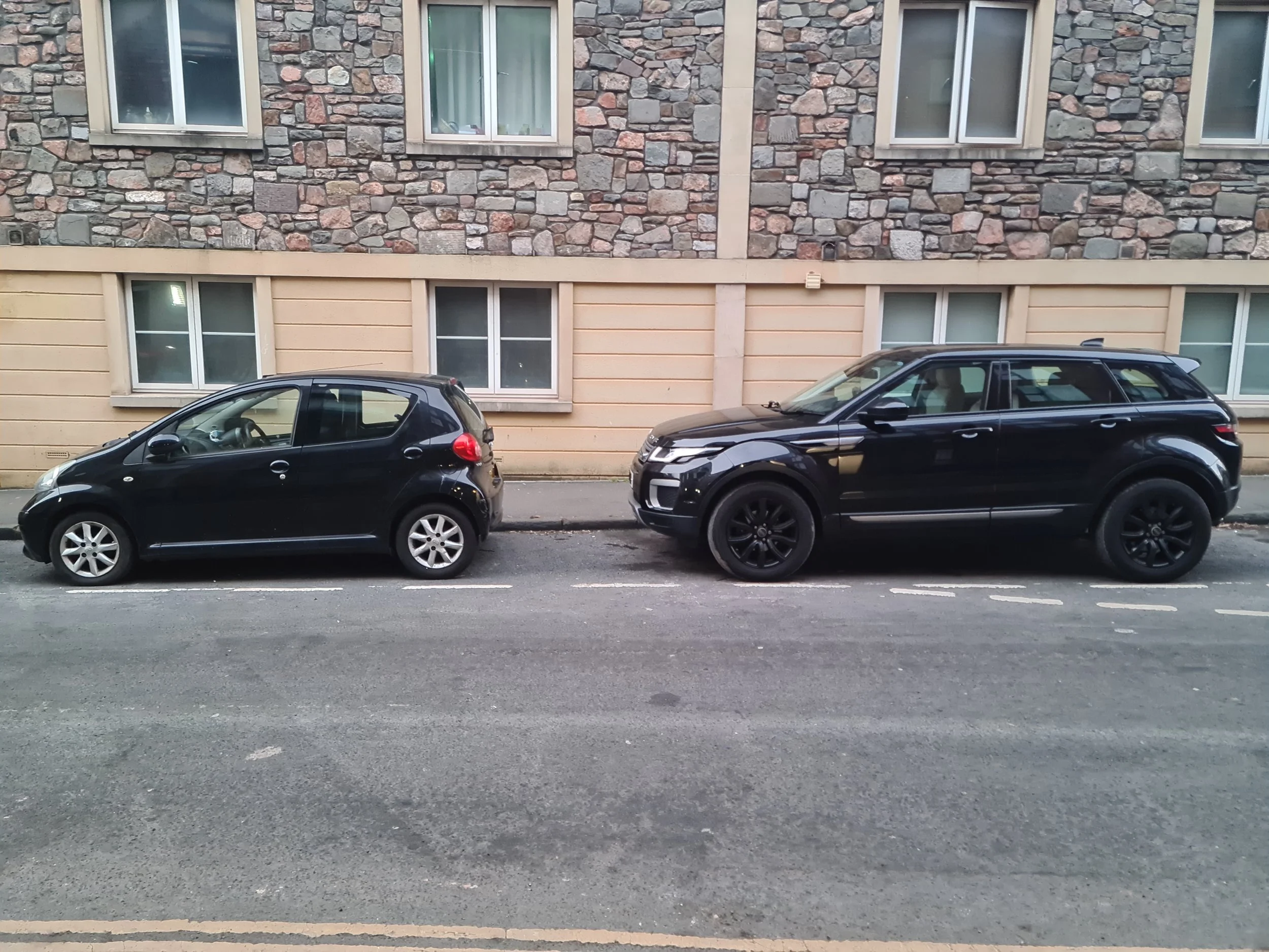 Bigger cars don’t make occupants safer, but put others at higher risk