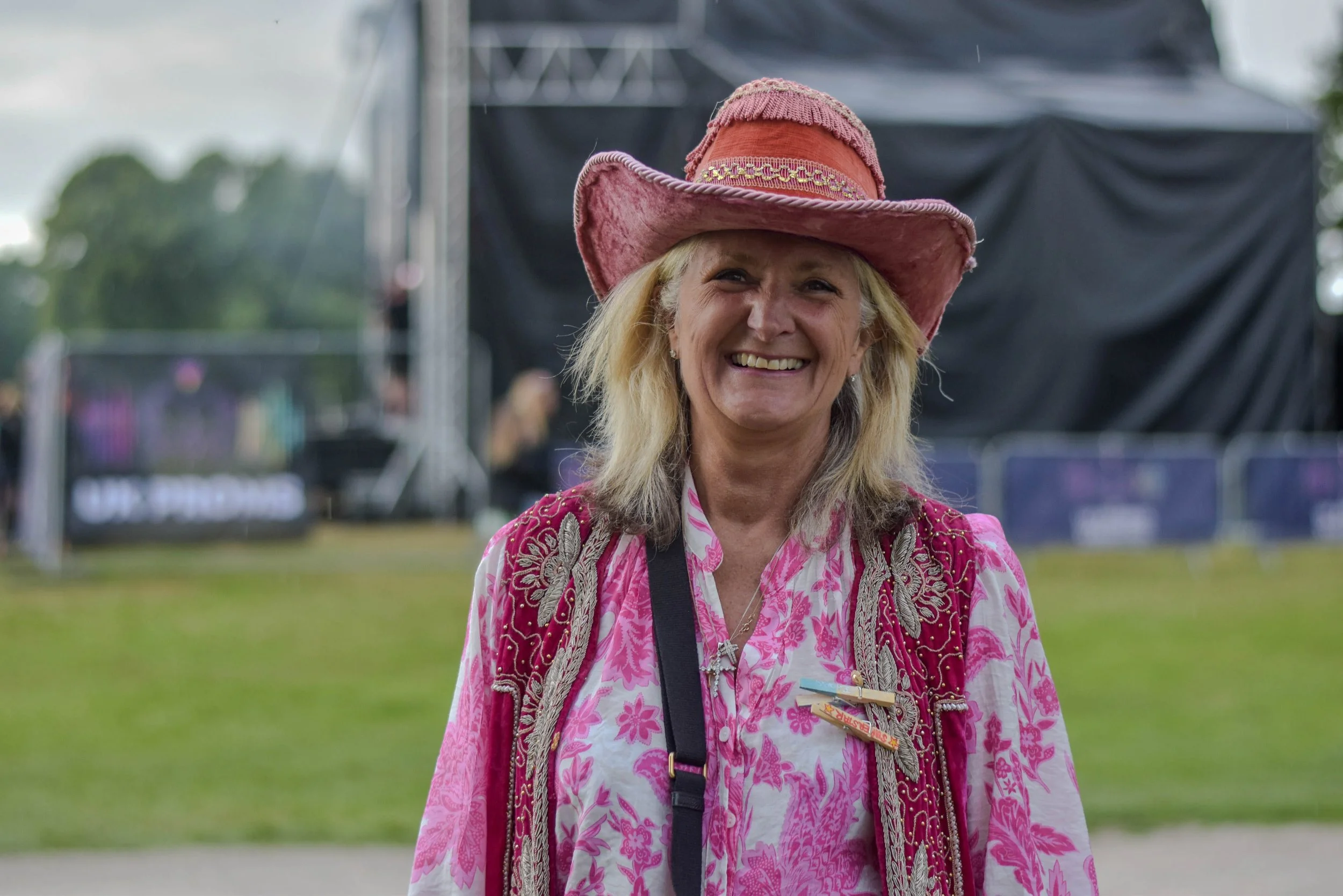 FESTIVAL GOERS, PROMS AT THE PARKS, ATTINGHAM PARK, JULY 25