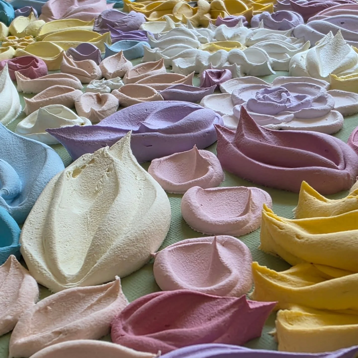 A little close-up from my newest collection&hellip; A Softer Season 🤍✨

The collection is officially complete, and I&rsquo;ll be photographing everything tomorrow to get it ready for launch this Saturday, 29 Nov at 9am AEDT.

Early access for subscr