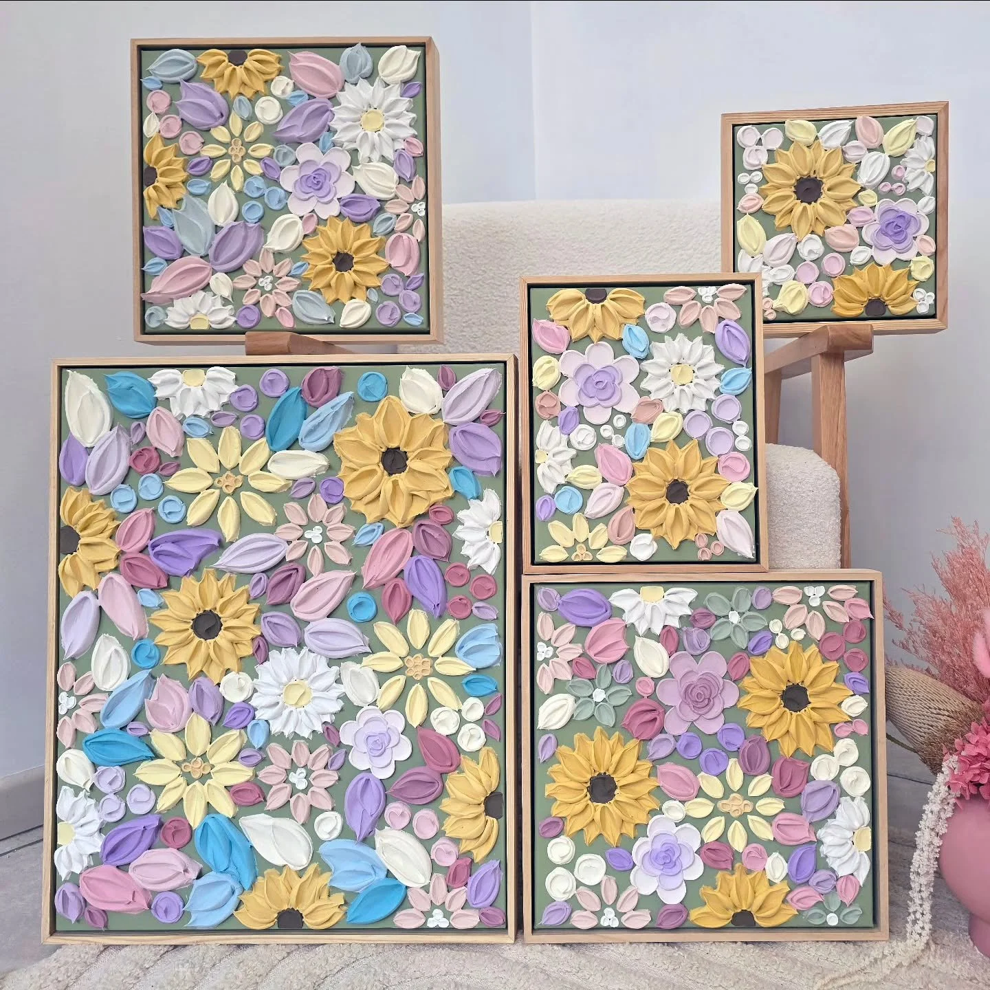 A Softer Season is officially live! 🤍🌸
My newest collection of soft, pastel blooms is now available to shop.
I&rsquo;ve also added a few of my hand-painted Christmas baubles to the website too 🎄💗
Can&rsquo;t wait for you to see everything - thank