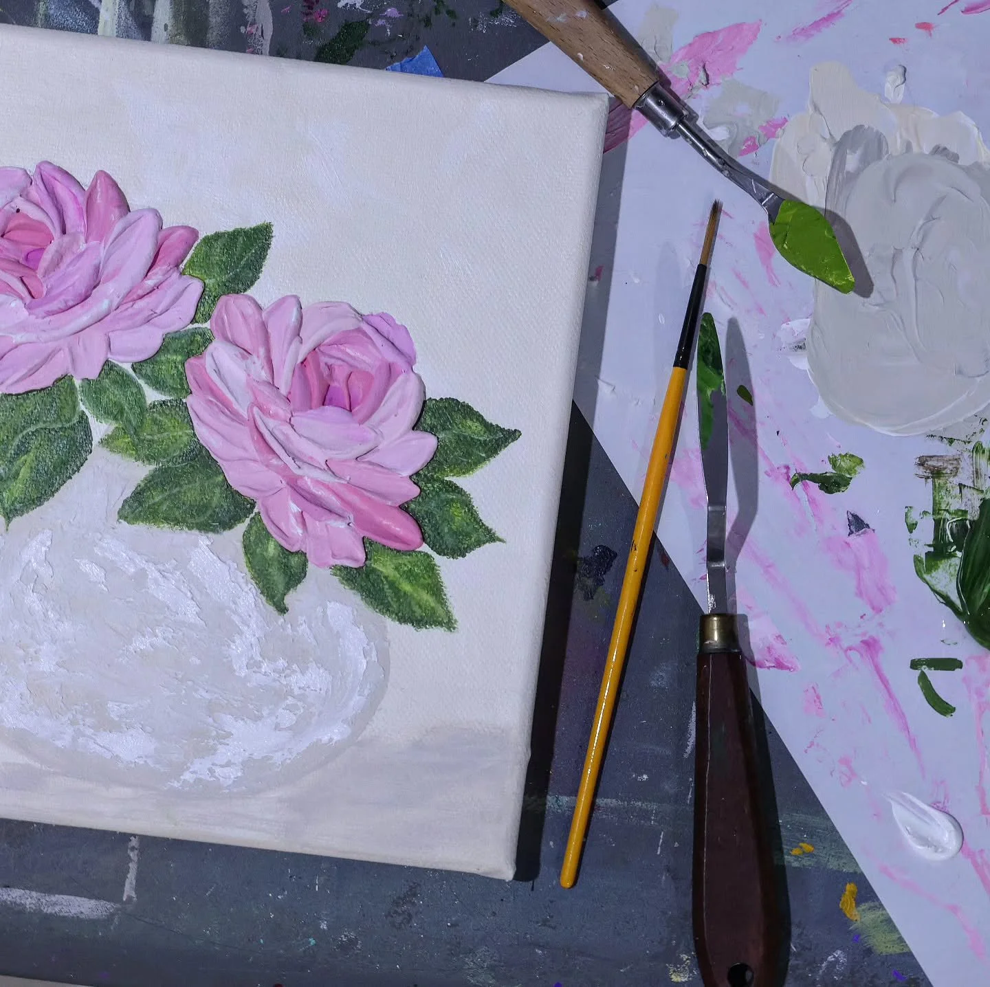 Been having so much fun exploring this new direction and couldn&rsquo;t resist sharing a little work in progress 🤍
More layers to come, and a bit of shadow work to go. Stay tuned for the final reveal x

#artbyemilyjade #acrylicartist #texturedart #r