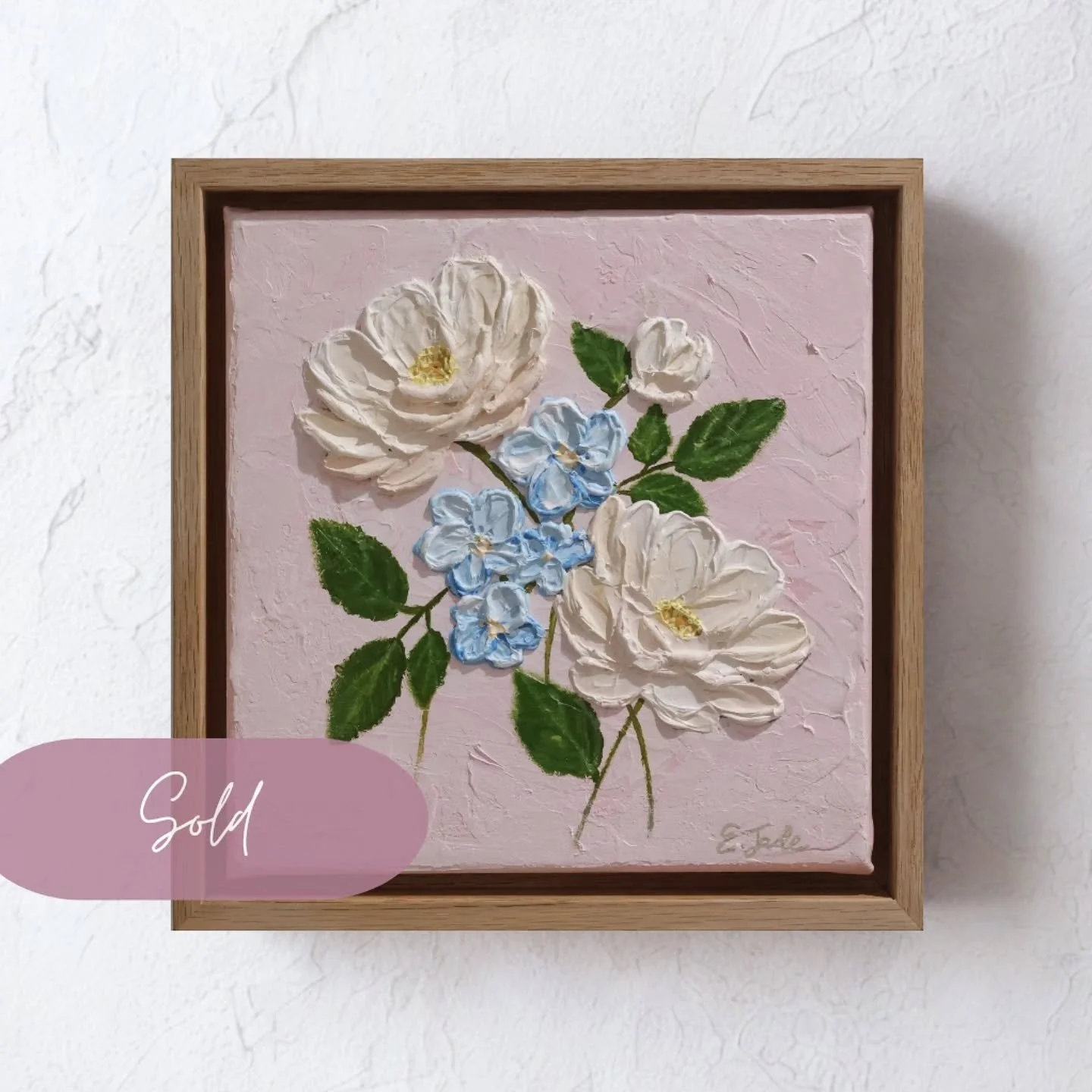 This sweet original found its home a few weeks ago, and I completely forgot to share her properly 🌸

So grateful to the collector, and to Tahnee @giftsatteacup for supporting my art and allowing me to continue creating pieces like this 🤍 

Feeling 