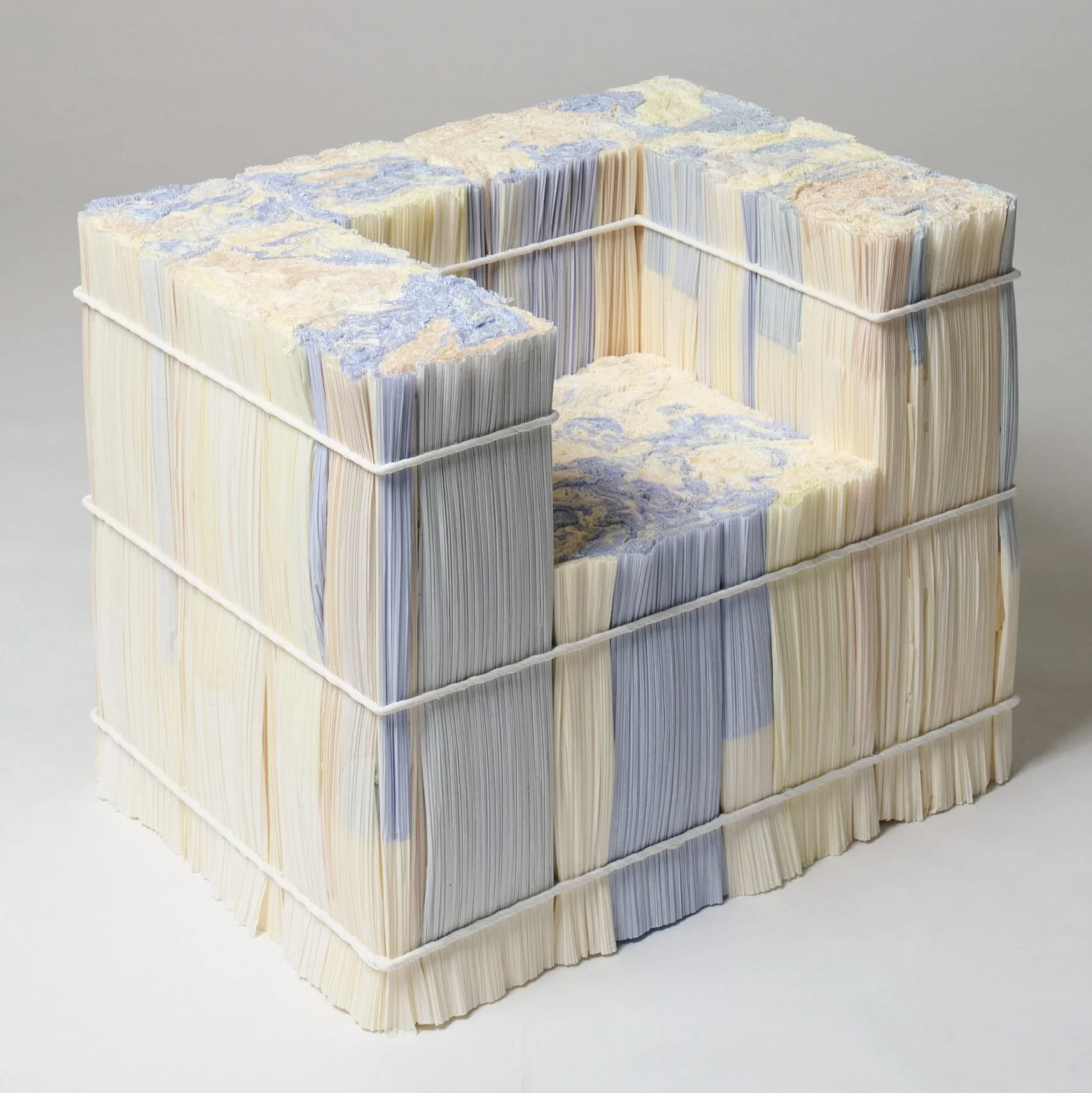 the-paper-log-shell-and-core-issey-miyake-ensamble-studio-milan-design-week-furniture