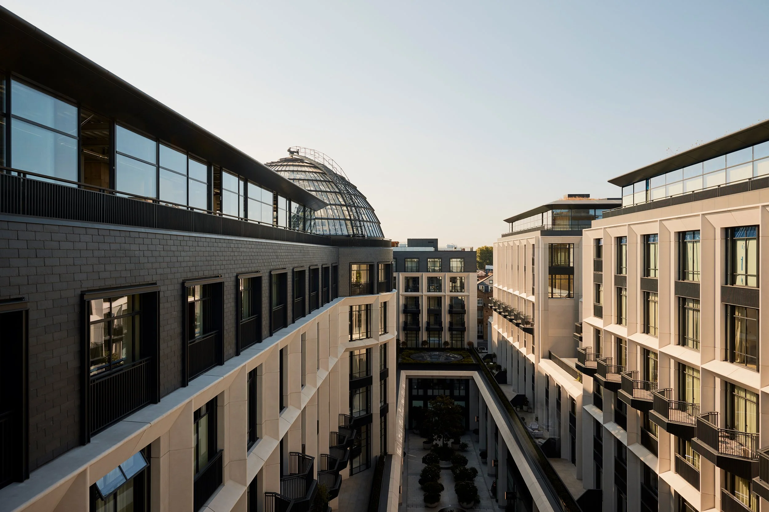 The_Whiteley_Courtyard London Six Senses Hotel