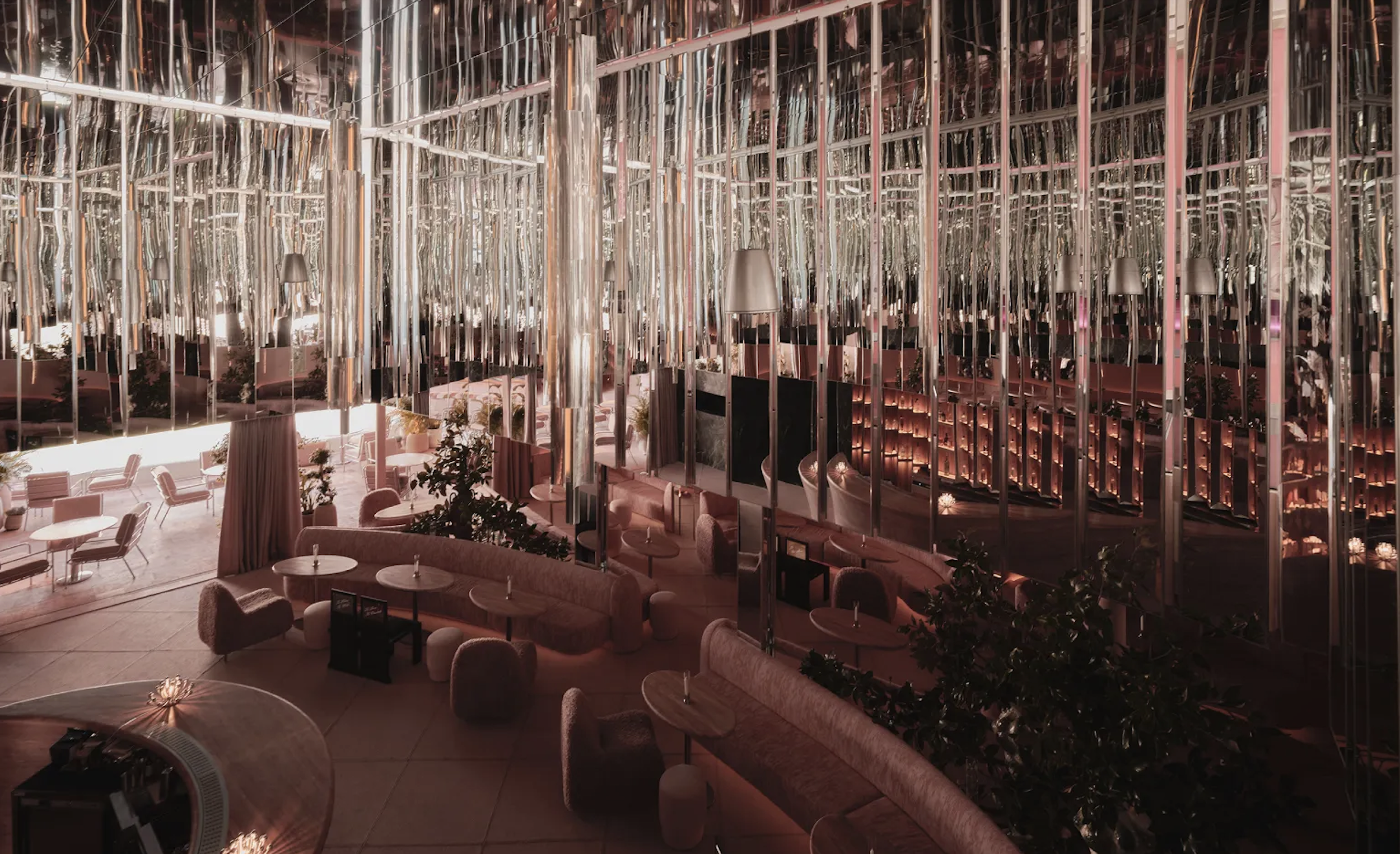 Koumkan bar athens The Fluxx Magazine 3.png