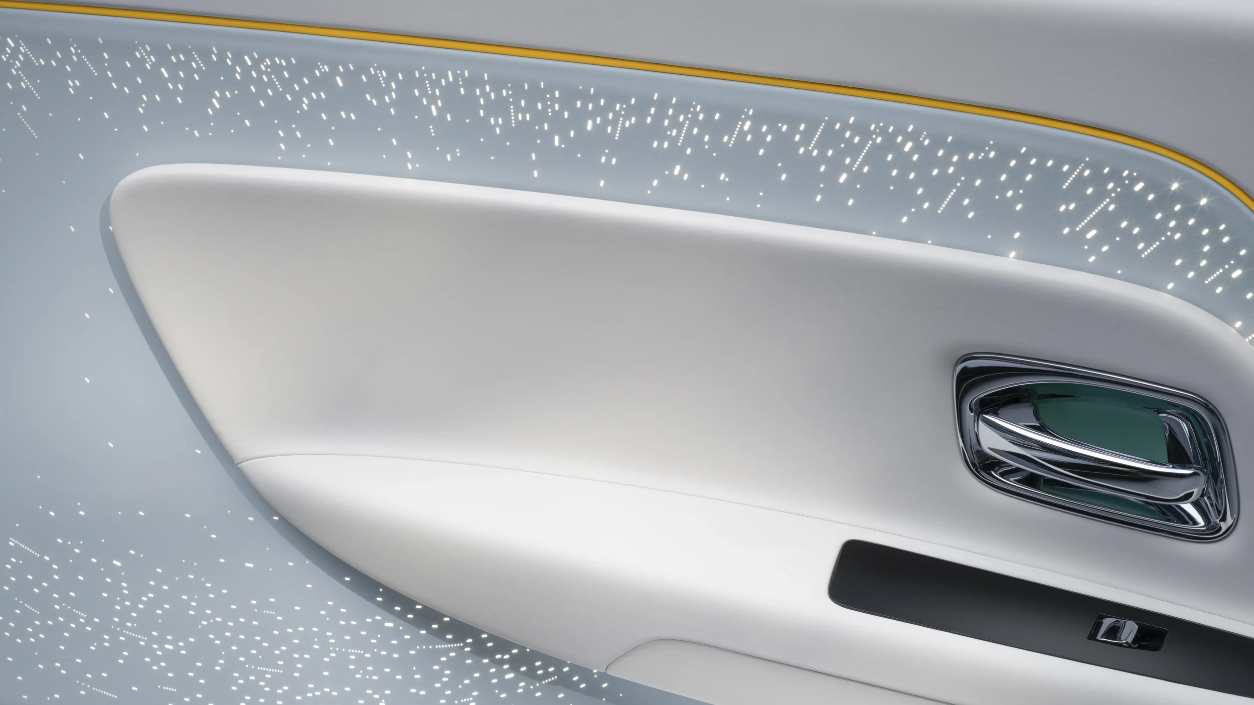 Spectre_Inspired_by_Primavera_Reverie_The_Fluxx_Magazine_7 copy.webp