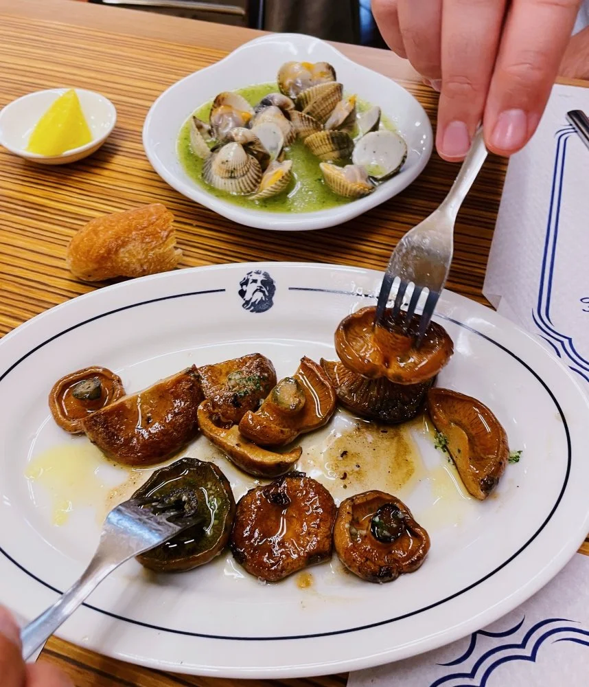 ultramarinos marin barcelona restaurant 2.jpeg