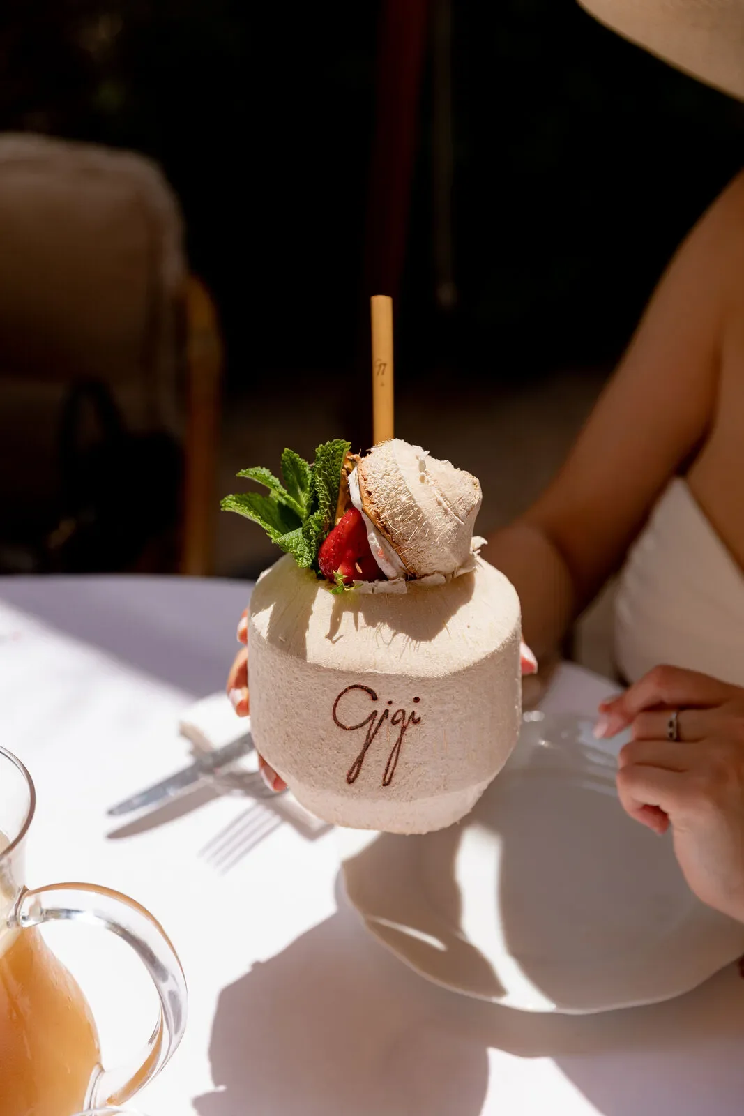 05-Gigi-Rigolatto-Dubai resturant J1 beach  drink.webp