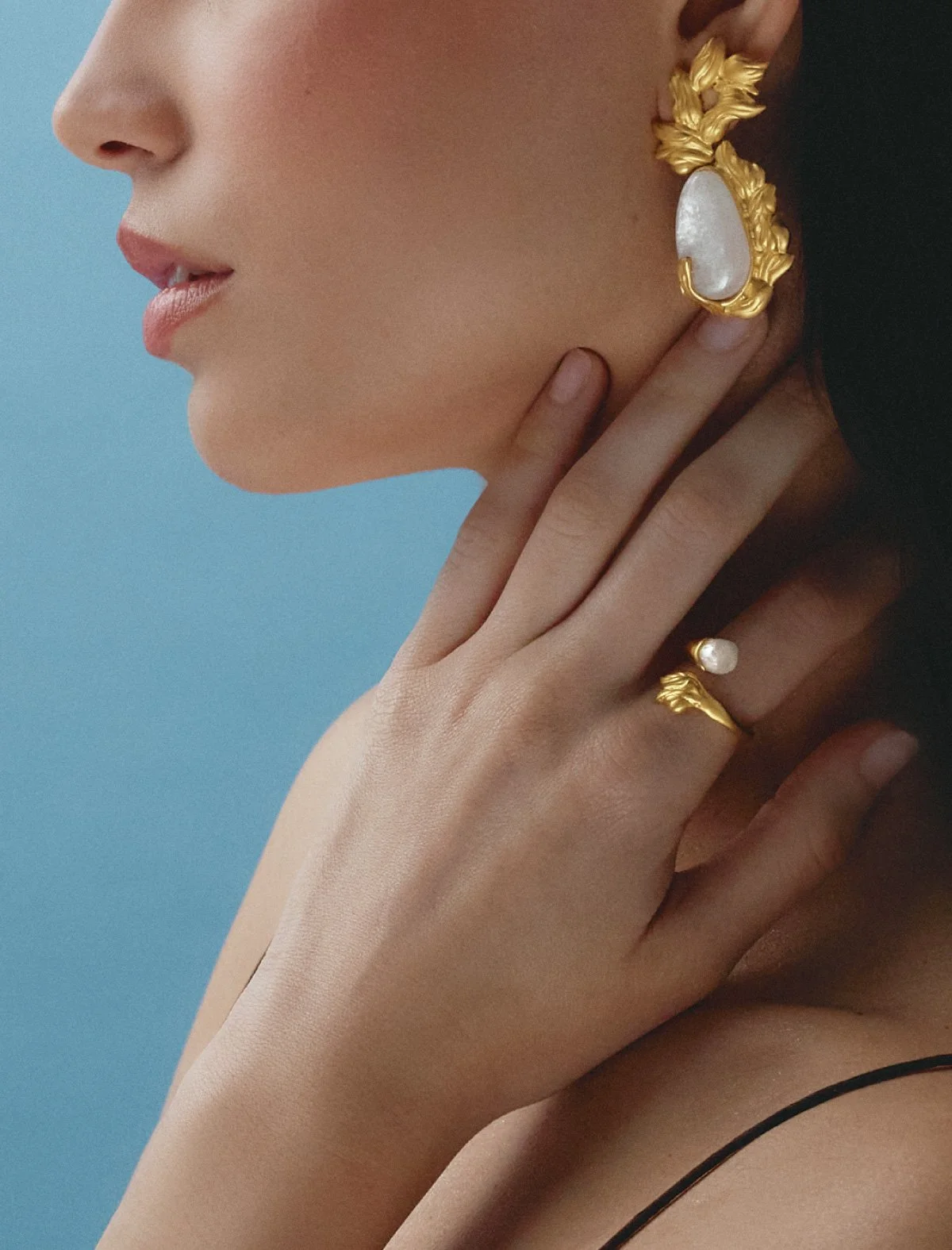 Copy of Una-Ring-Gold-Flipping Jude Benhalim jewellery.jpg