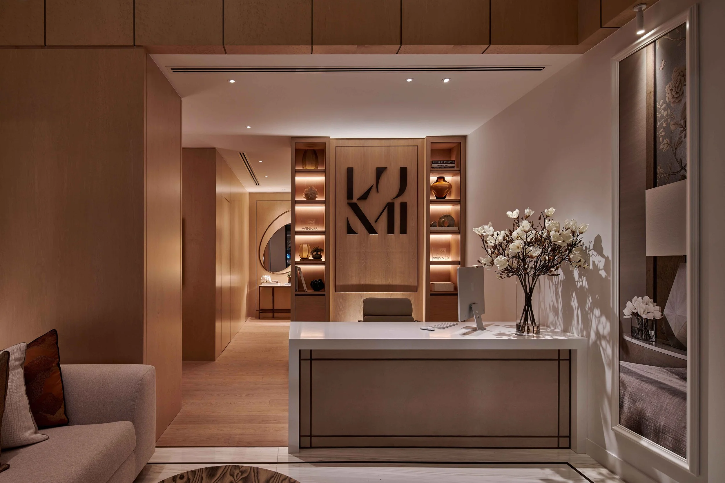 Lumi Interior Office Dubai (60).jpg