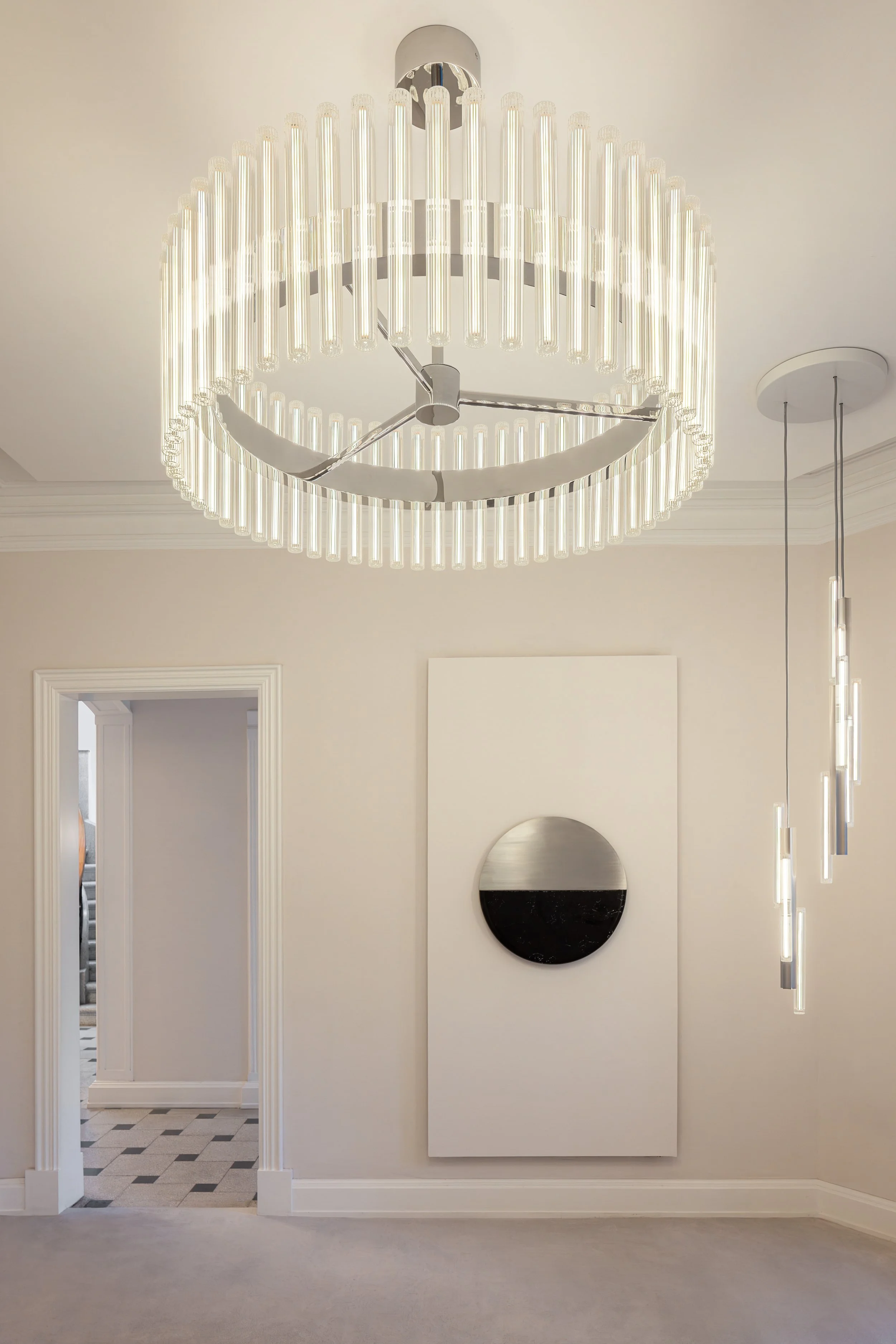LeeBroom_TheResidentExibition_1079-Edit_Ema Peter.jpg