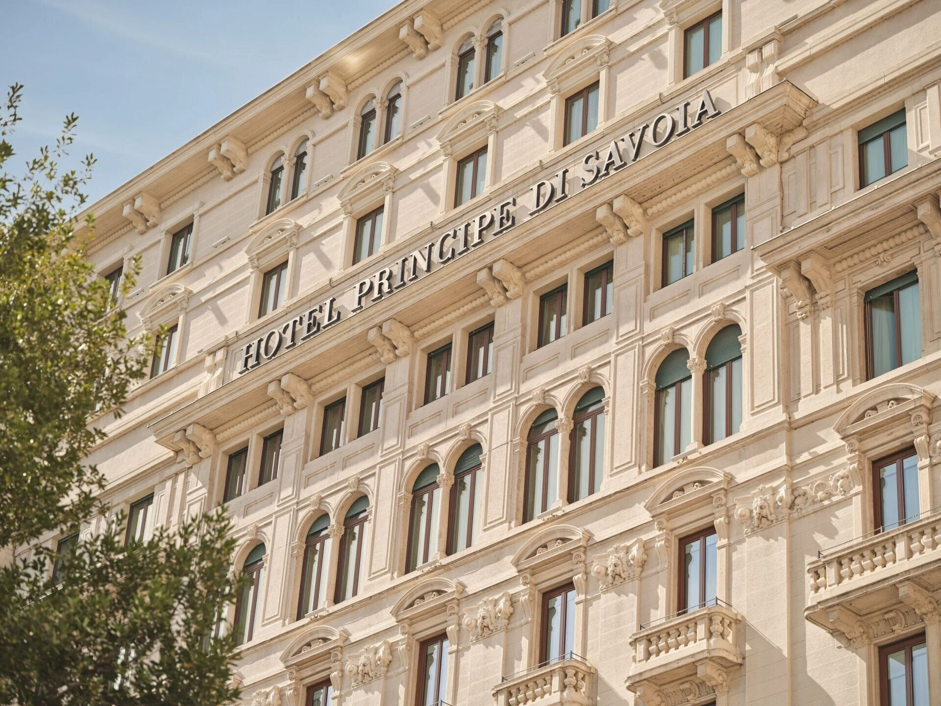 Milan Hotel Guide - Where to Sta
