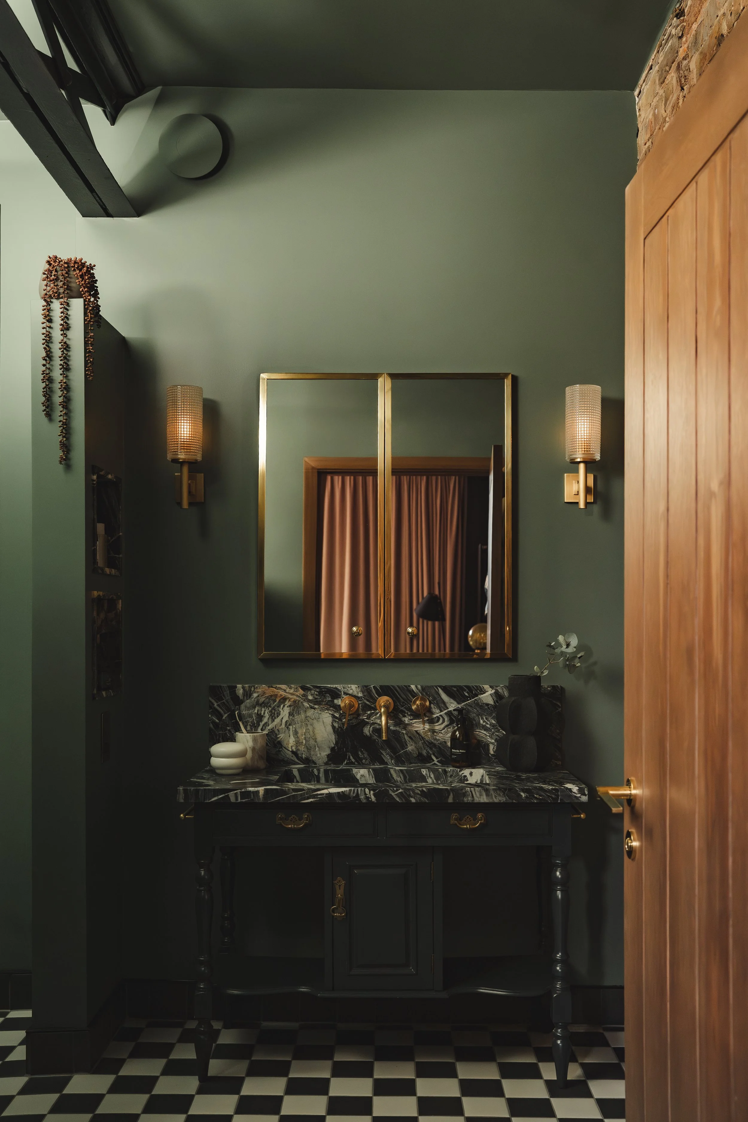 STARREVELDFORBES2-59 Coat Paints Green Marble.jpg