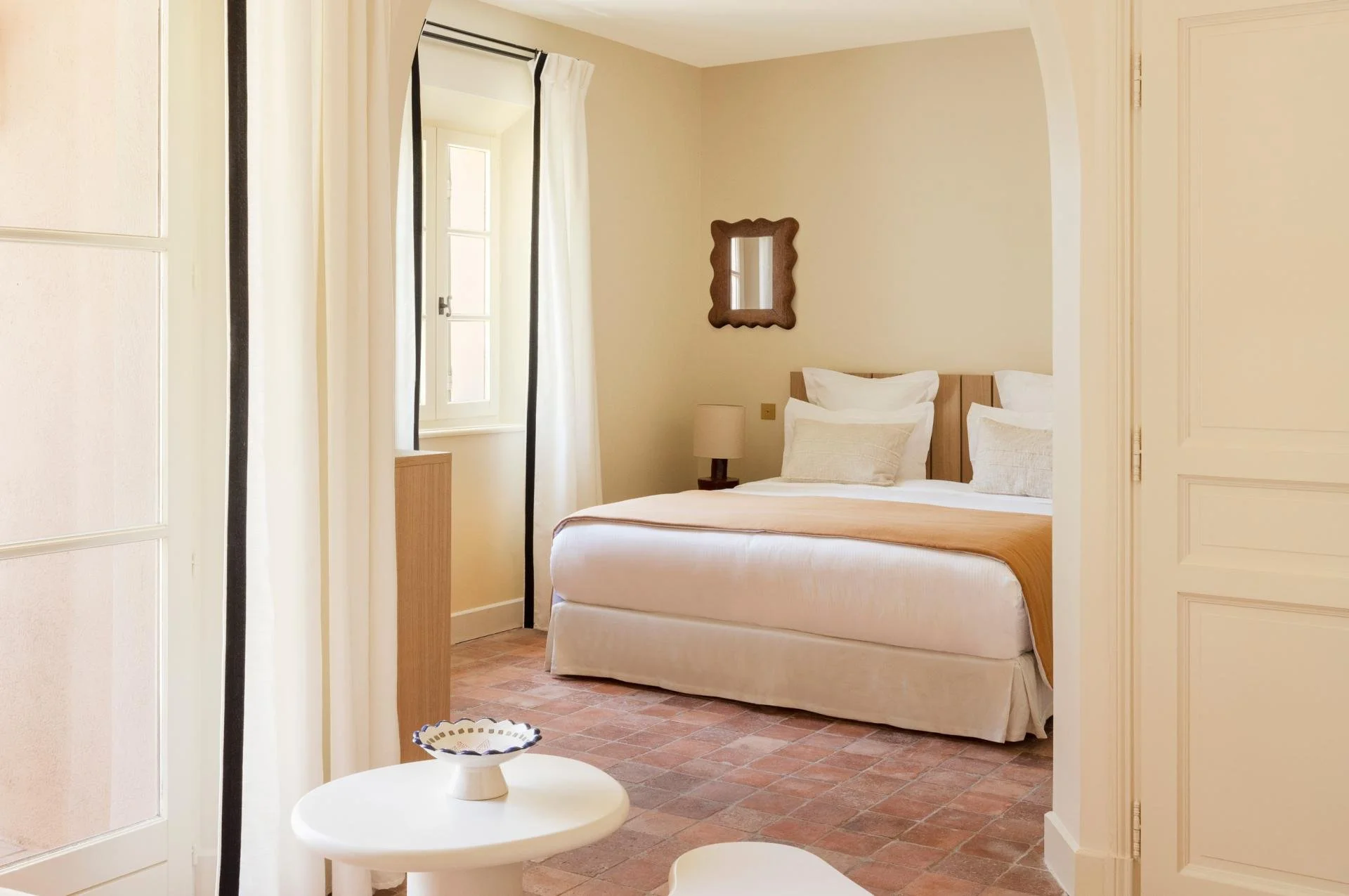 la-bastide-de-saint-tropez-suites-rooms-196644-1920-600-landscape.jpg