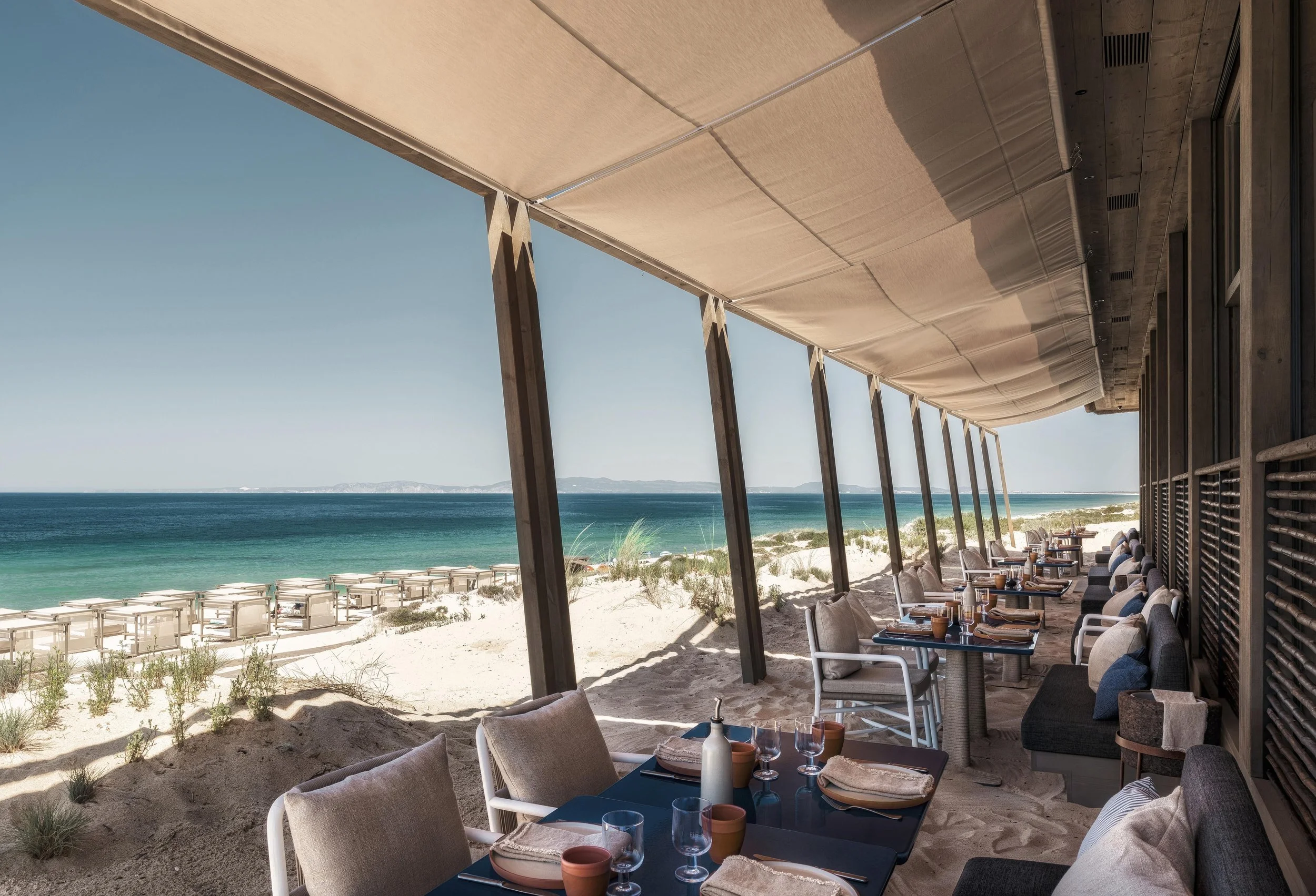 JNCQ_Jncquoi-Beach-Club Portugal_photo_edit_16_light.jpg
