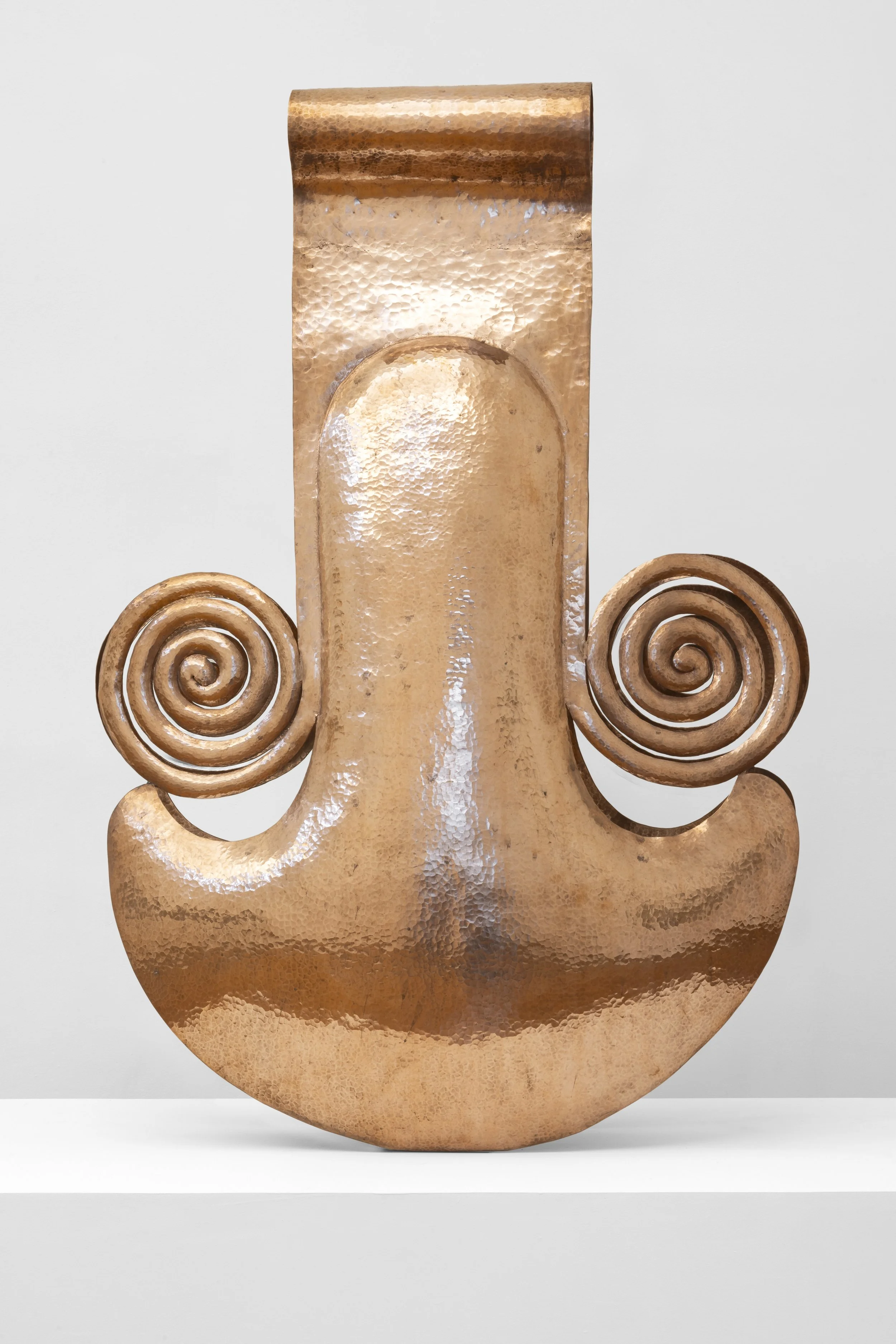 Frieze Masters London 2026 Ana-Pellicer-Pinzas-Tarascas-2024.jpg