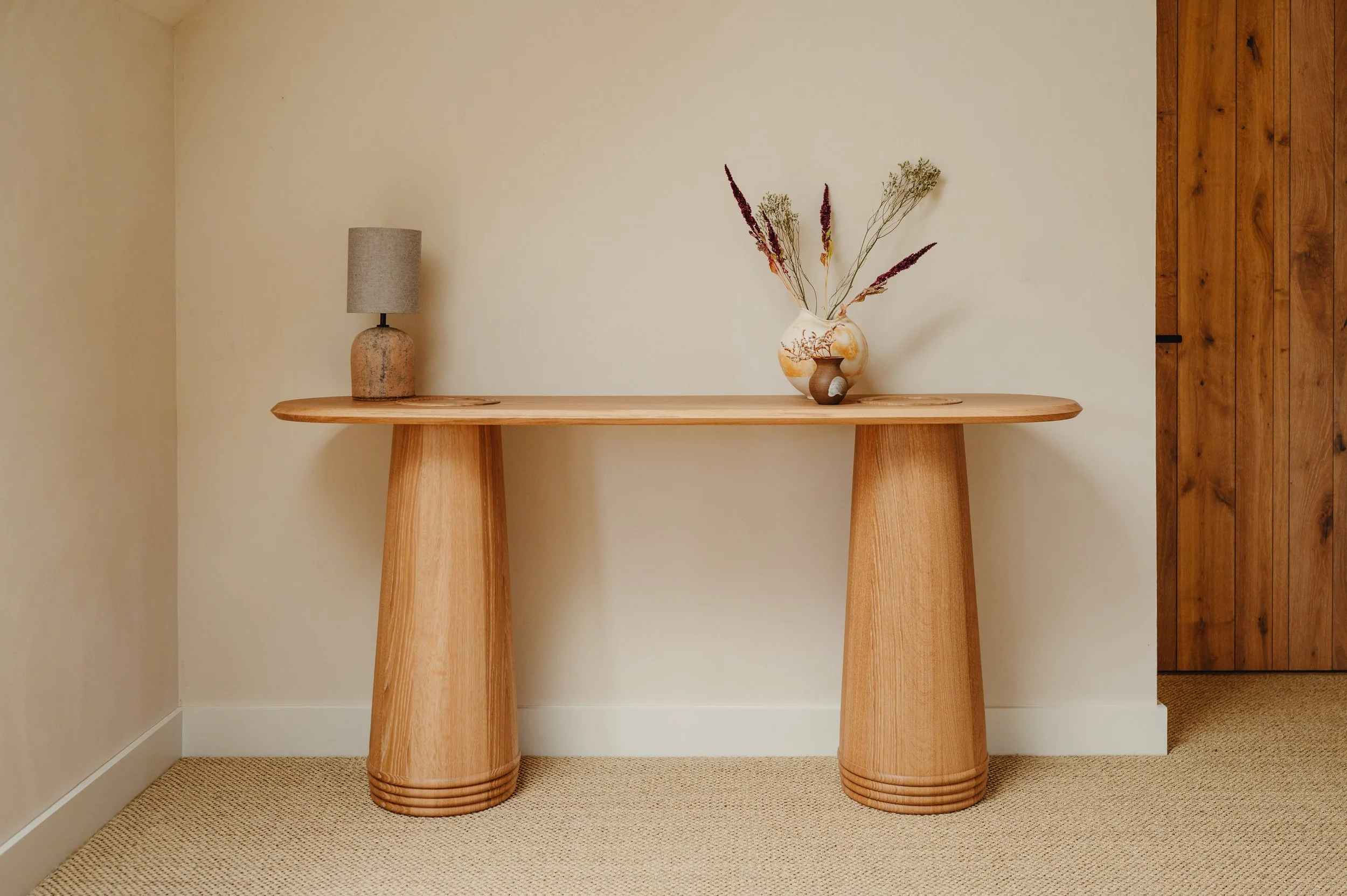 CDW Barnby Design, Claydon Console 7, Lucy Gold