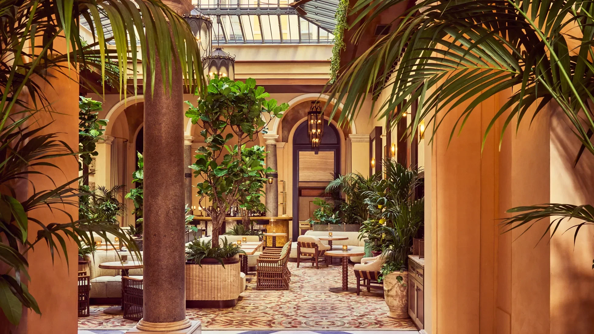 Alexandre Rome Italy Tabaste Entrance Orient-Express-La-Minerva