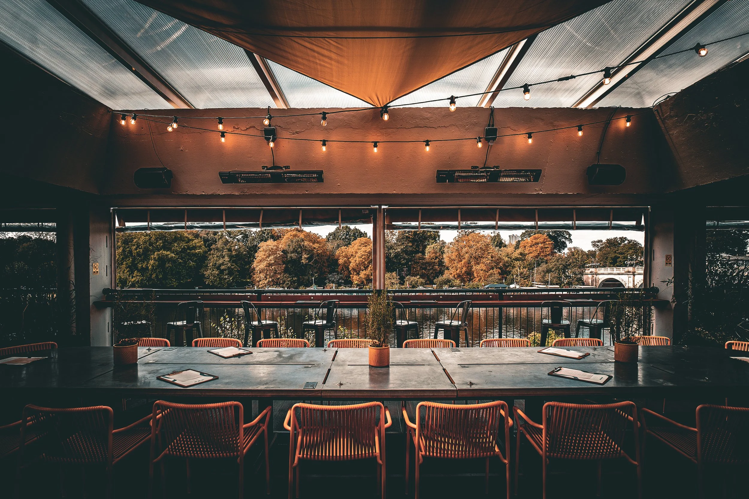 Sonnys Rooftop Bar kingston riverside main view