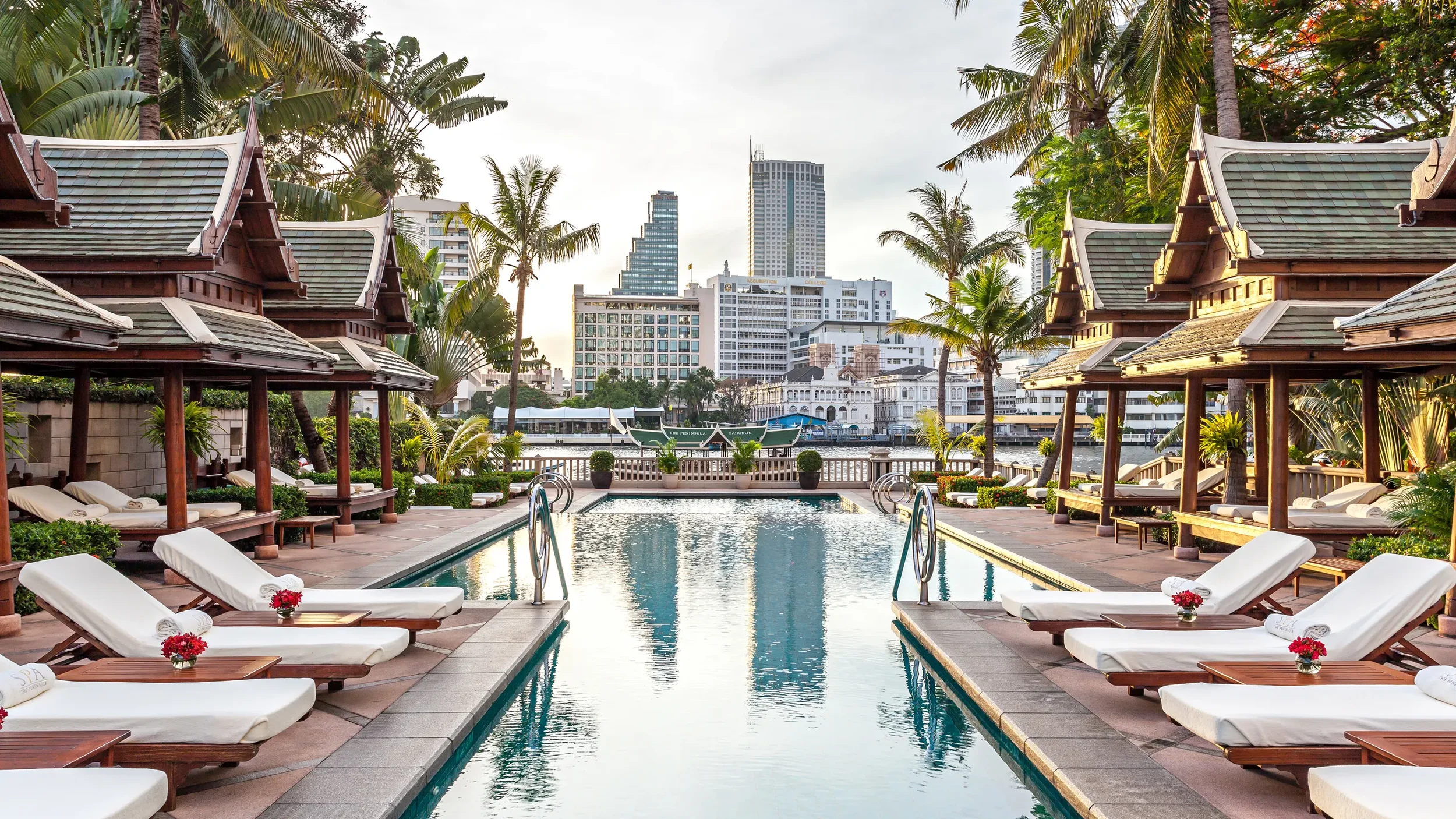 The-Peninsula-Bangkok The-Peninsula-Bangkok Design Led Pool and hotel_