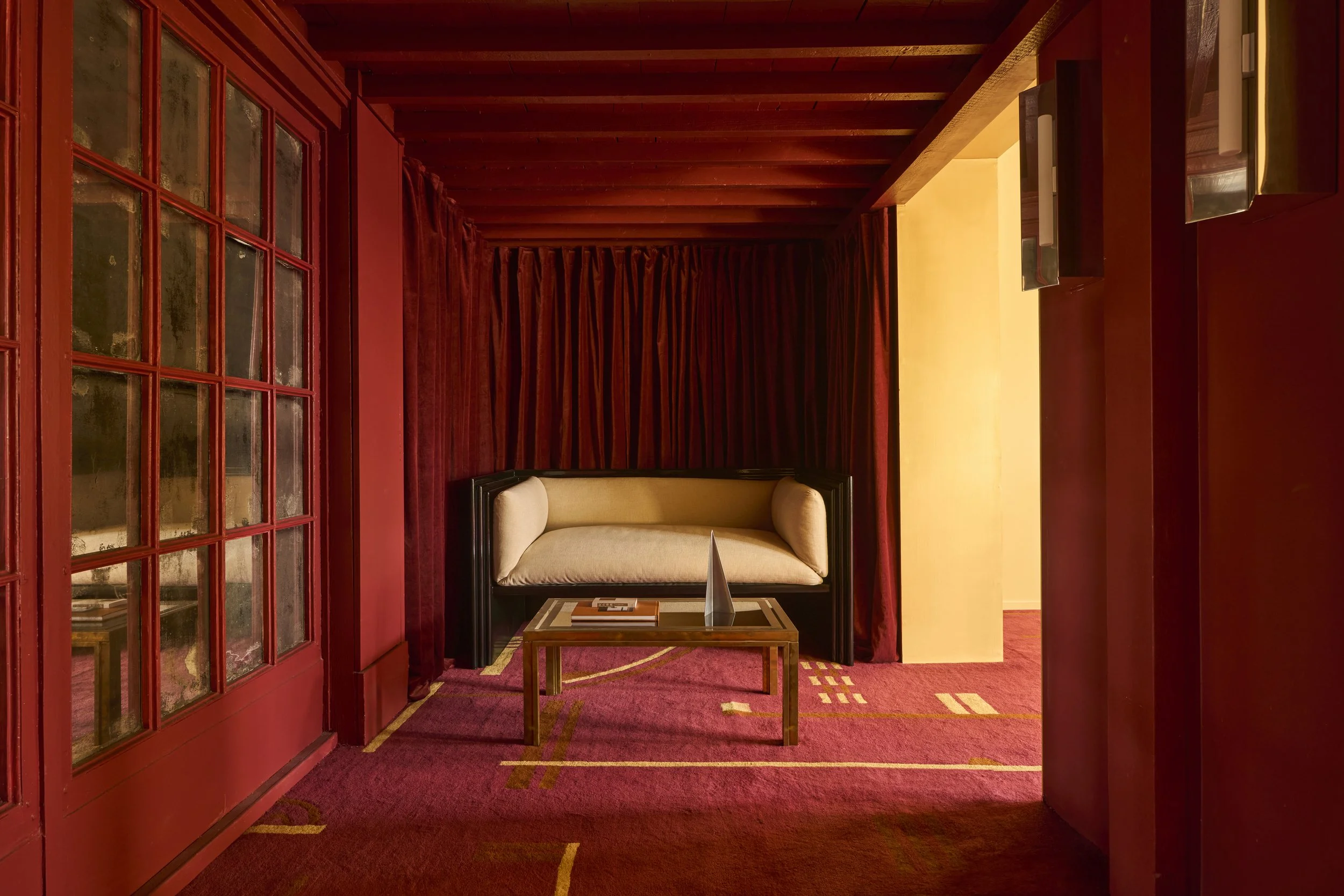 Paris Cléo Interior Design Les Puces de Saint‑Ouen  Alexandre Tabaste