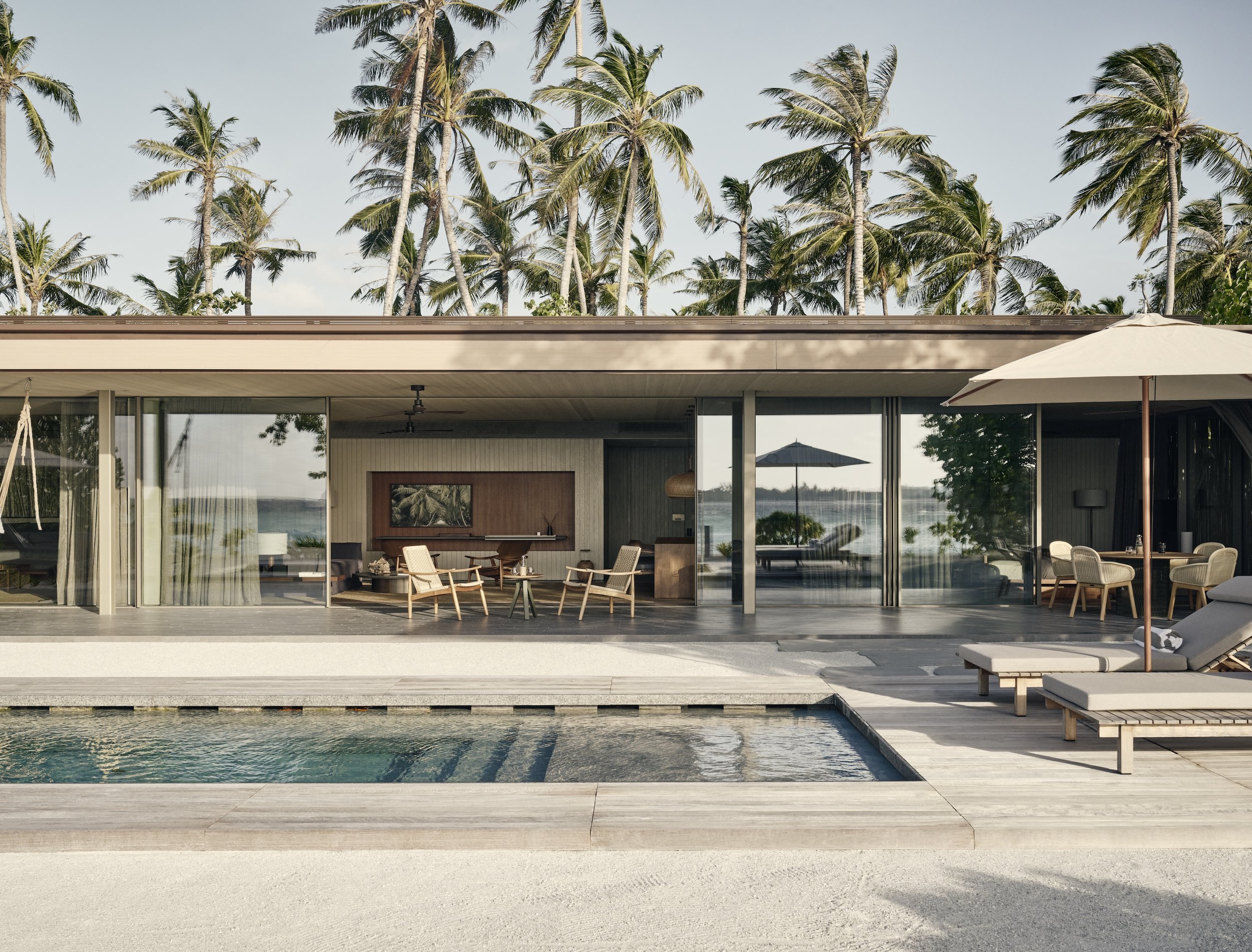 Palms by Cássio Vasconcellos Patina Maldives.j