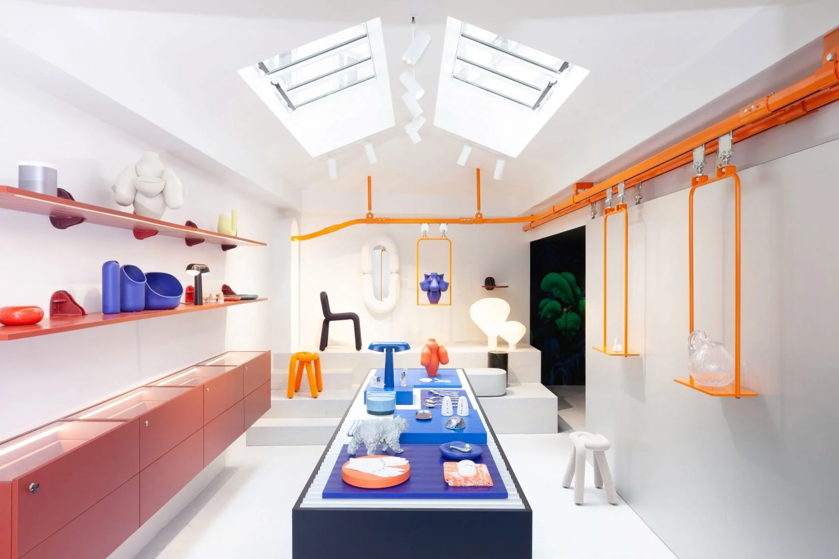 Moustache Retail Design Showroom in Paris