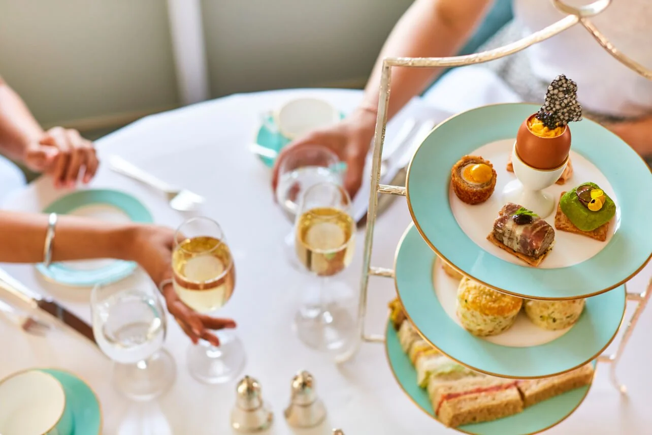 afternoon-tea-at-fortnum-mason luxury.