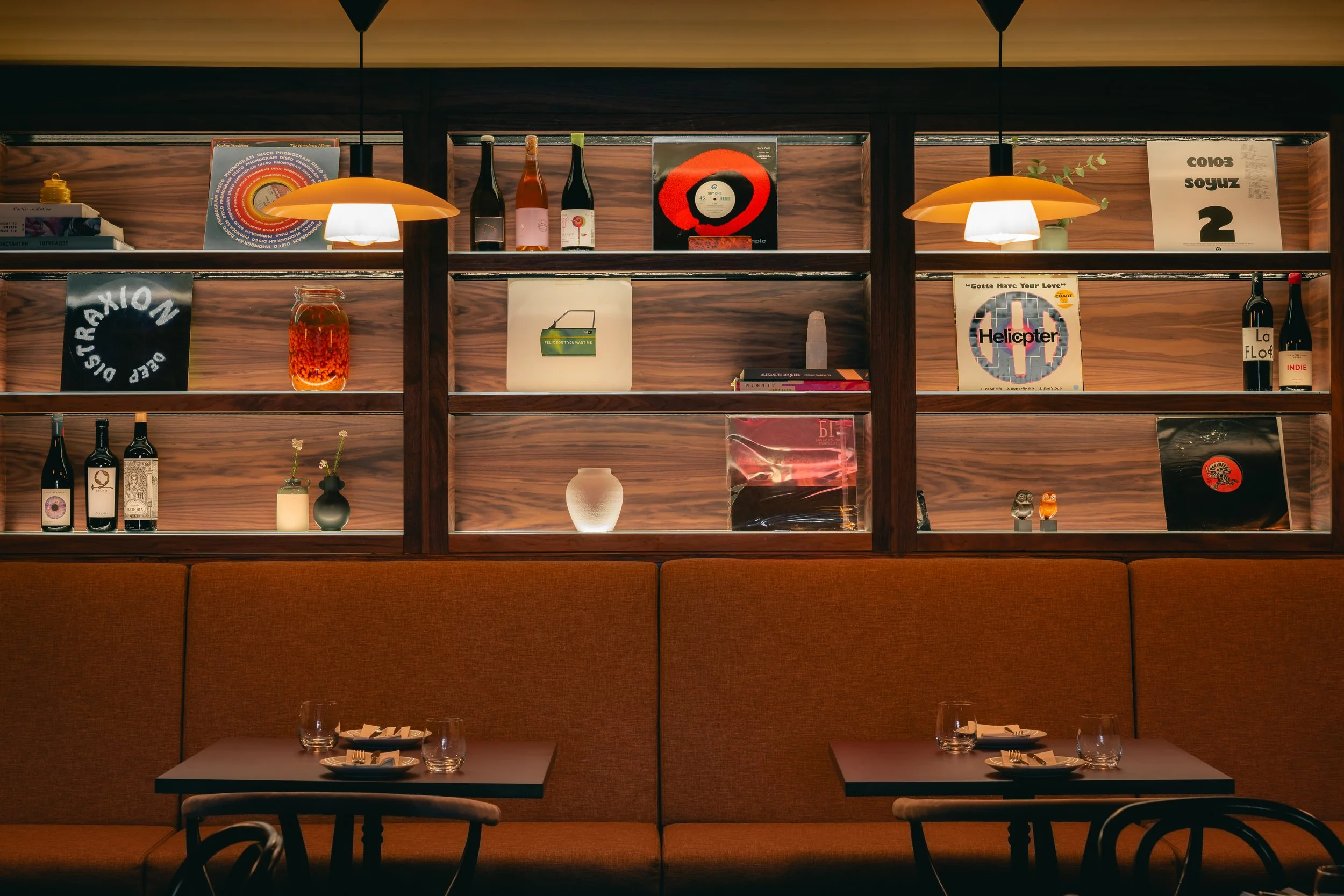 Sova-  restaurant, wine and vinyl bar Notting Hill RebeccaHopePhotography