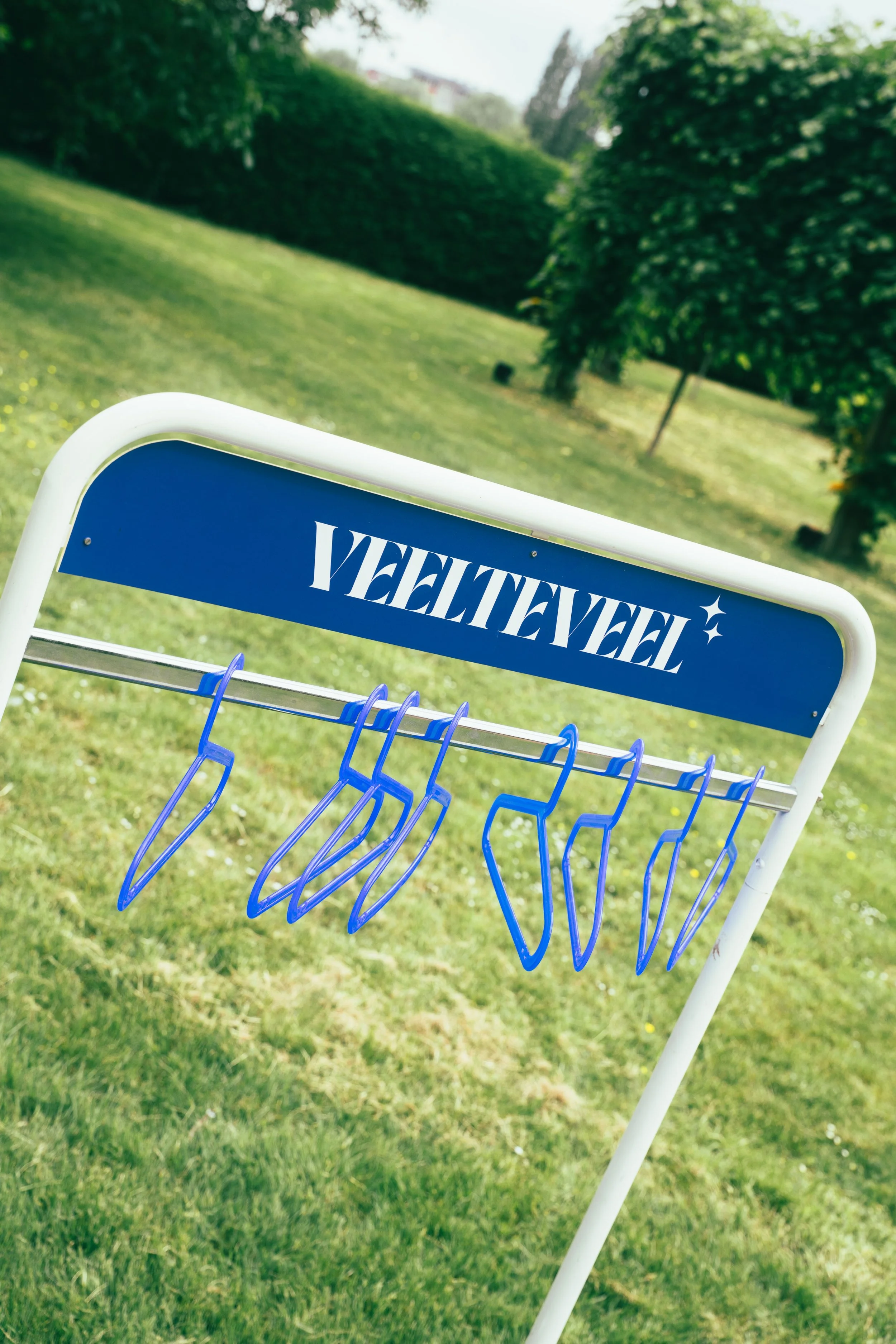 VEELTEVEEL CLOSET SALE GENT (c) TONE VERSWIJVEL-1-32.jpg