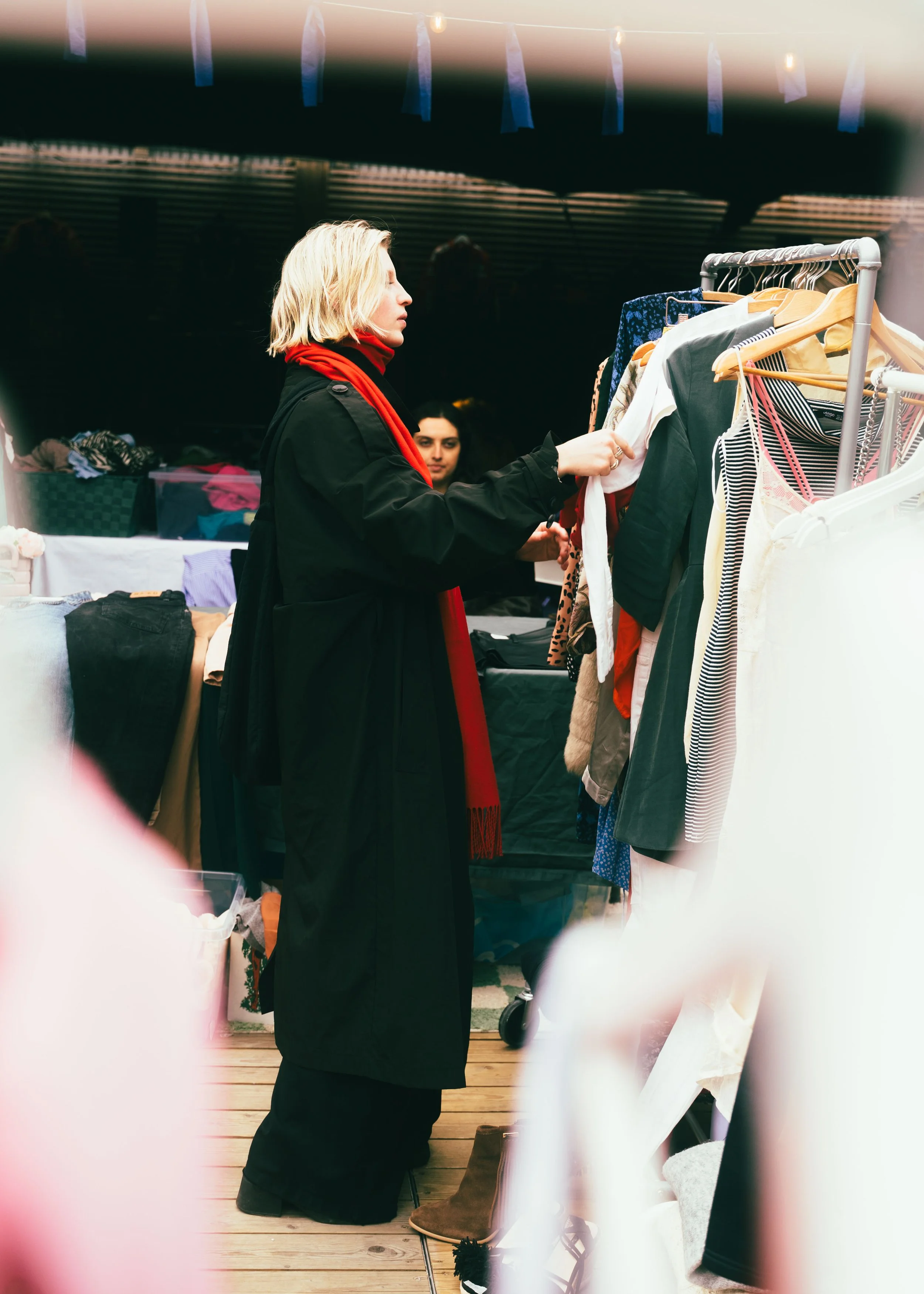 VEELTEVEEL CLOSET SALE GENT (c) TONE VERSWIJVEL-1-113.jpg