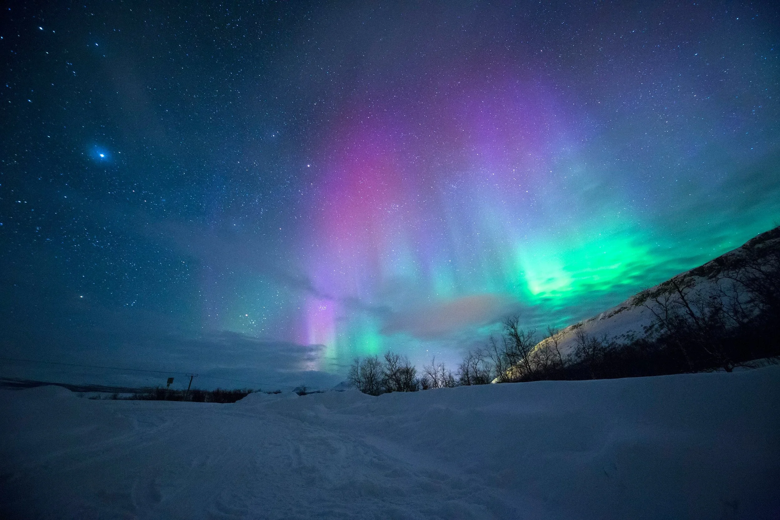 The northern lights showing in America, signifying how soul alignment can create life changing moments