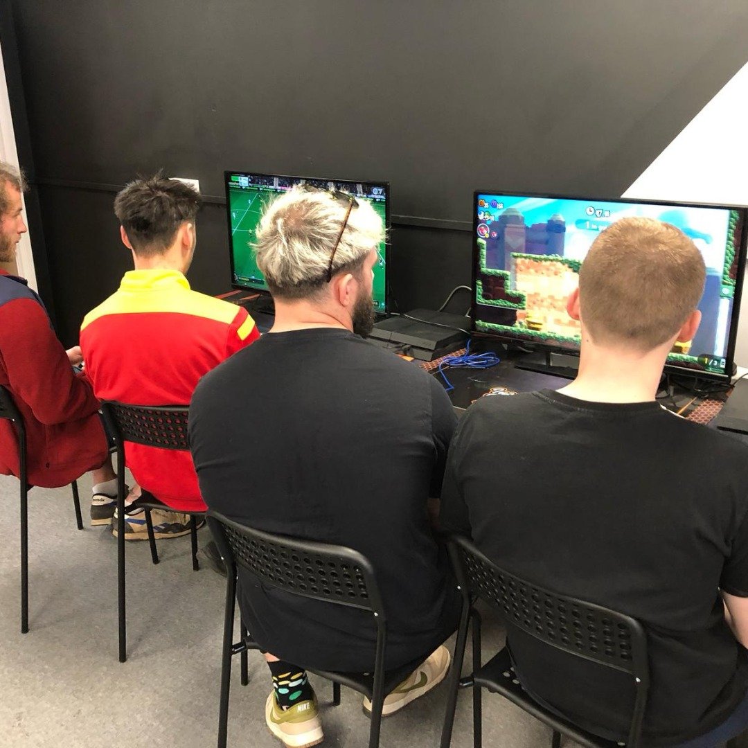 We had a blast bonding with our young people and volunteers at Insanity Gaming Arcade in Newton Abbot, Devon! The day was packed with retro games and tasty treats. Looking forward to our next gathering&mdash;how about a Summer Beach BBQ? #CommunityJo