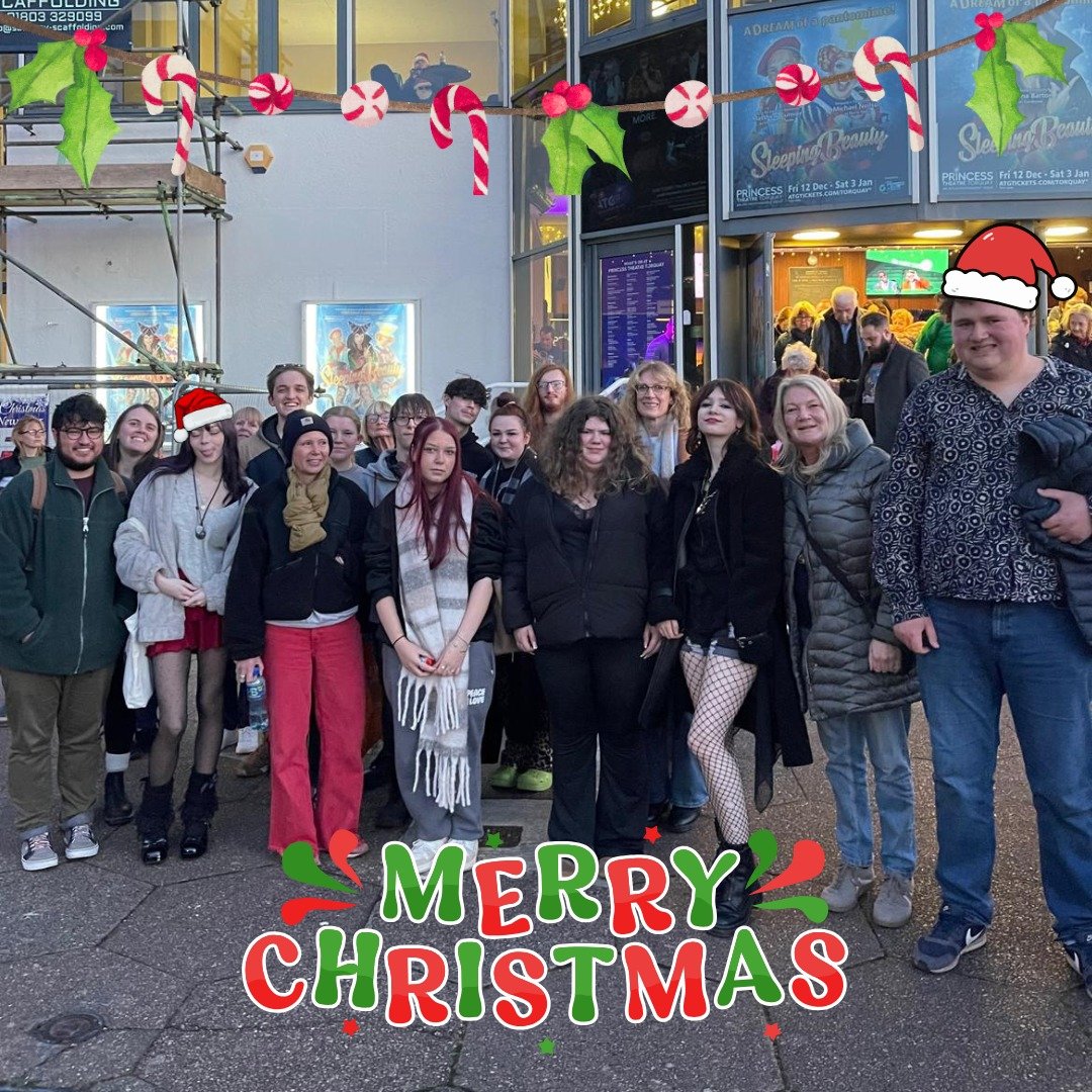 🎄 Merry Christmas from Life Chance Trust 🎄

Today we&rsquo;re wishing all our young people, mentors, supporters, and community a very Merry Christmas ❤️

Thank you for being part of the Life Chance Trust family this year &mdash; for the kindness, e