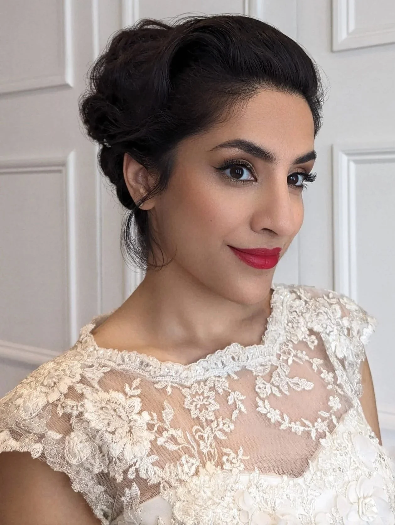 Brides%2BBy%2BFaye%2BMarie%2B-%2BWedding%2BMakeup%2BRed%2BLip.jpg