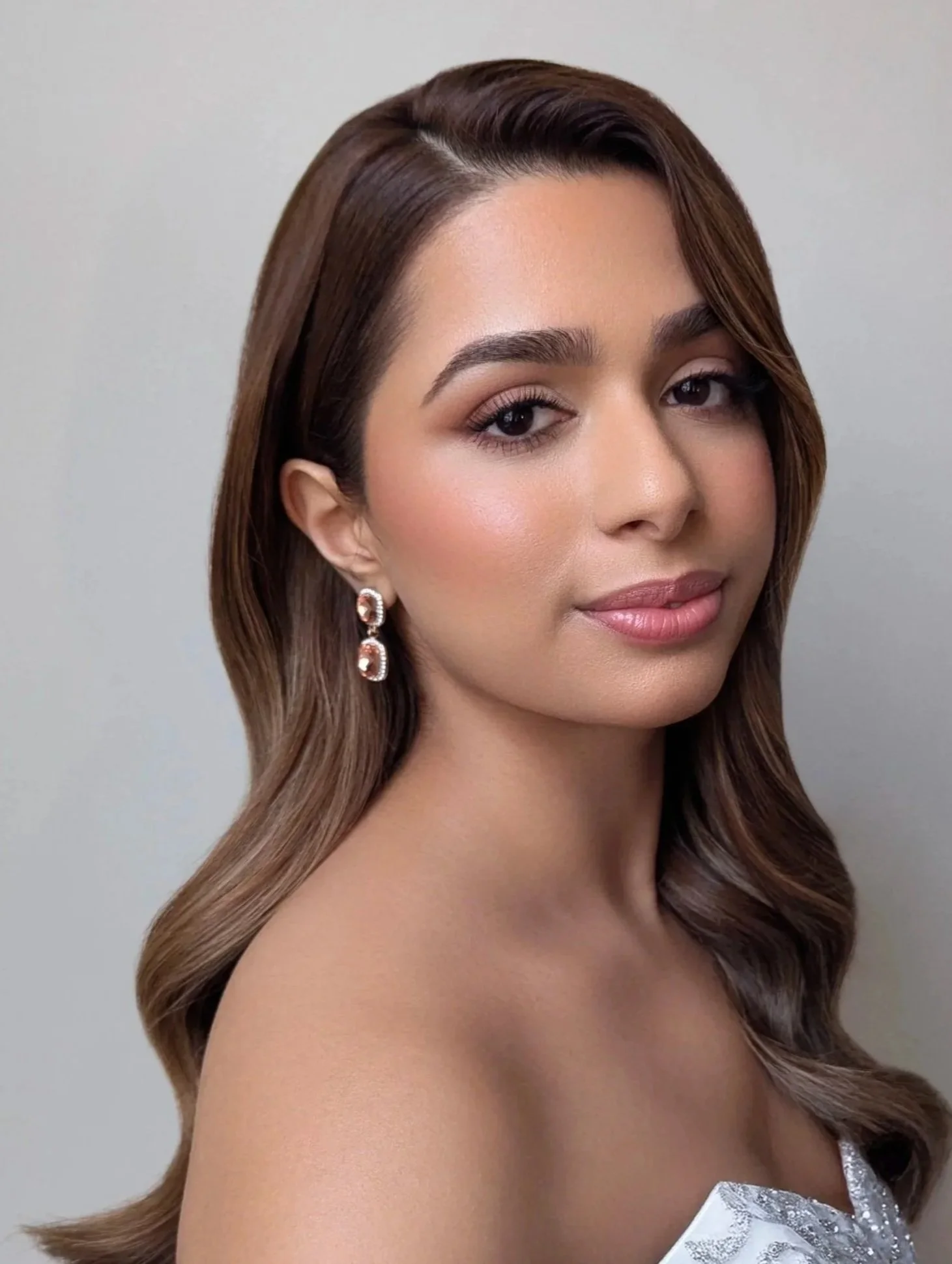 The Bride plus four - Beautifully Together. Wedding day package from