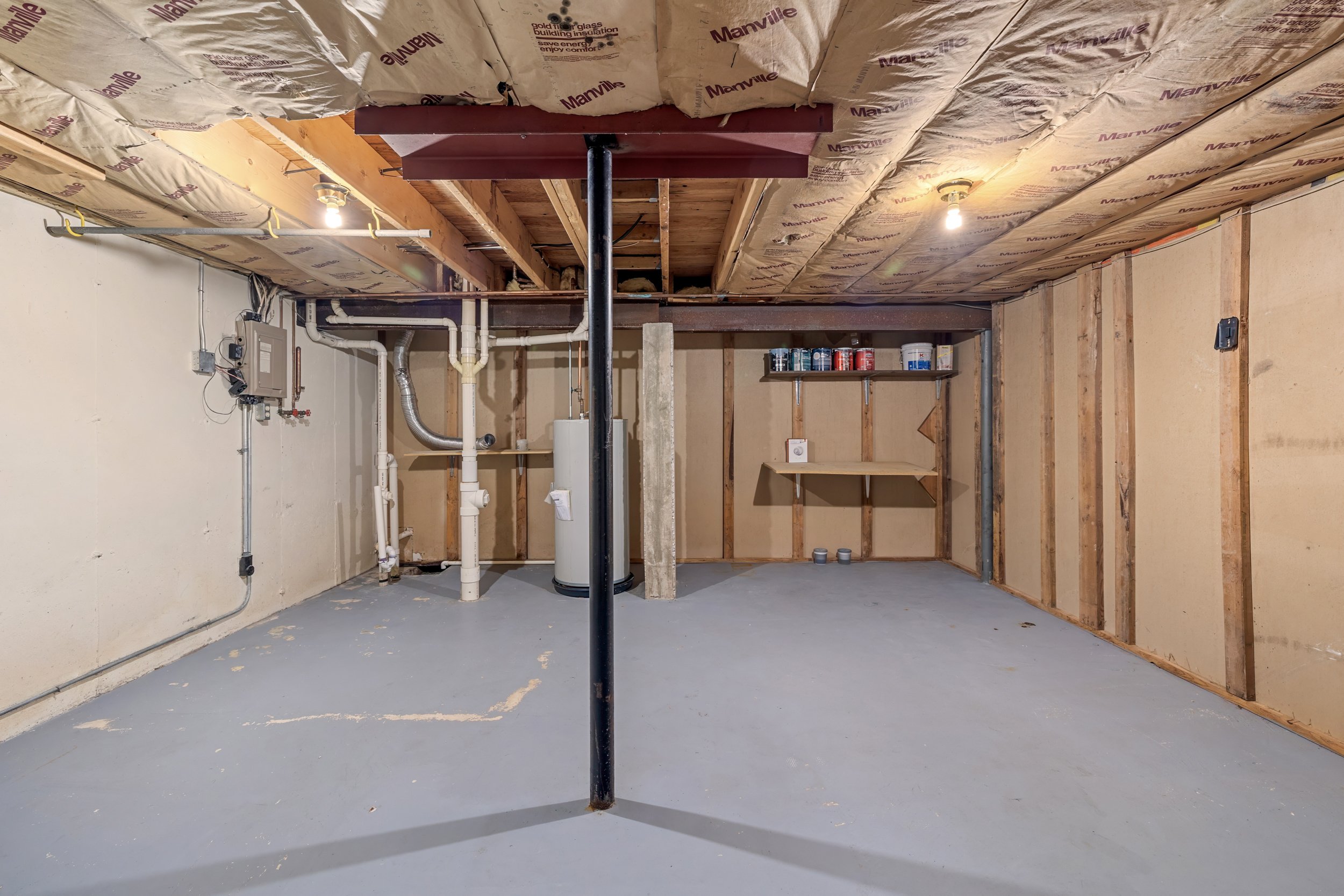 Basement - utility room and laundry hookup