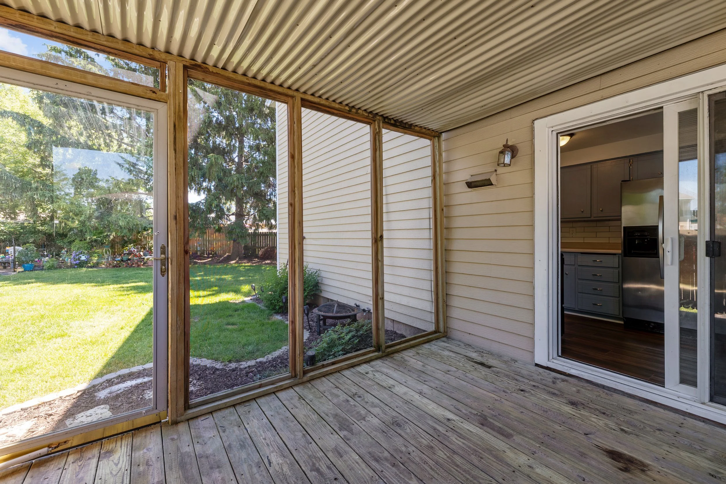 Screened deck