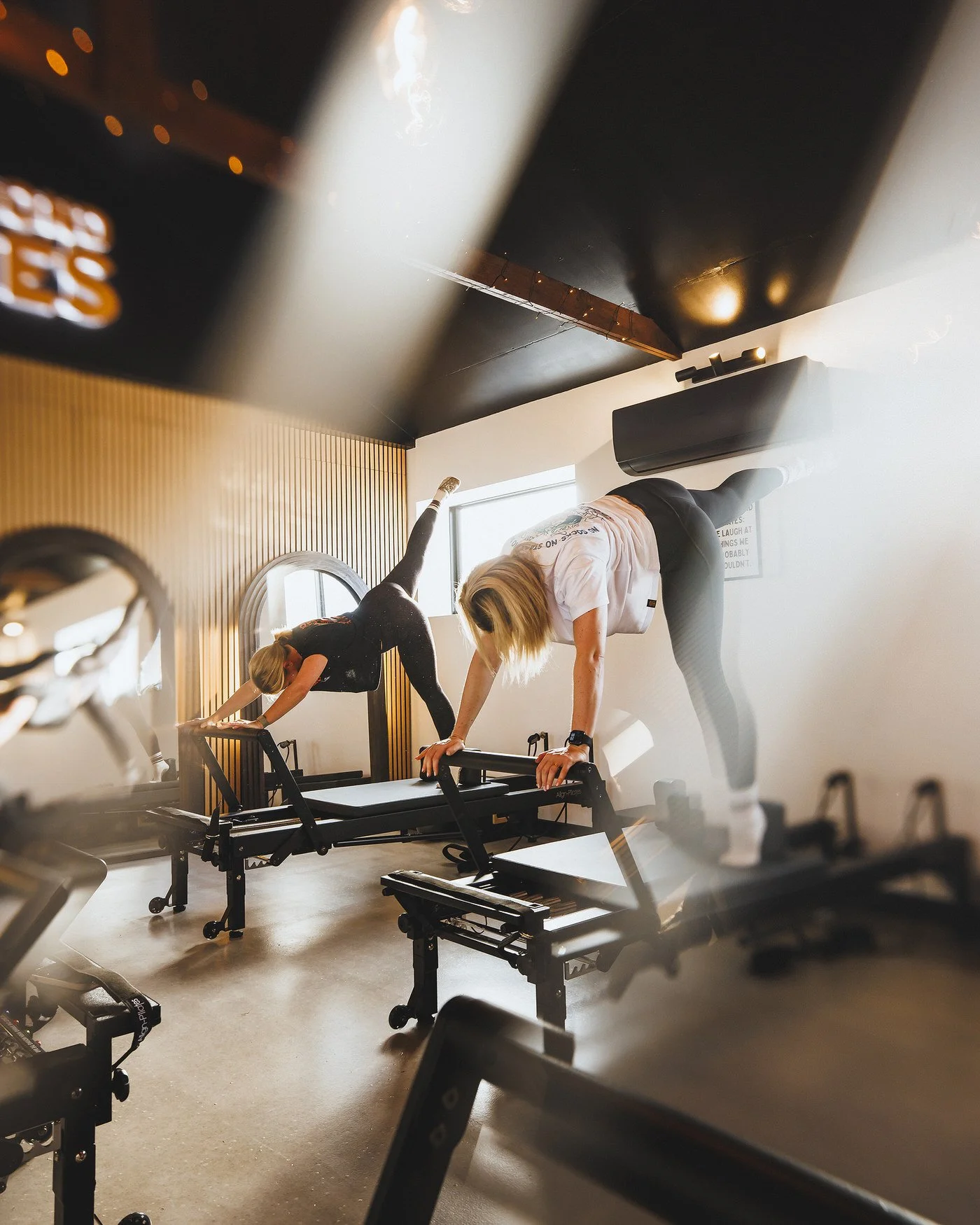 vagabond-pilates-studio-blandford-strength-flexibility-matt-hardy-photoVagabond Blandford-76-1.jpg
