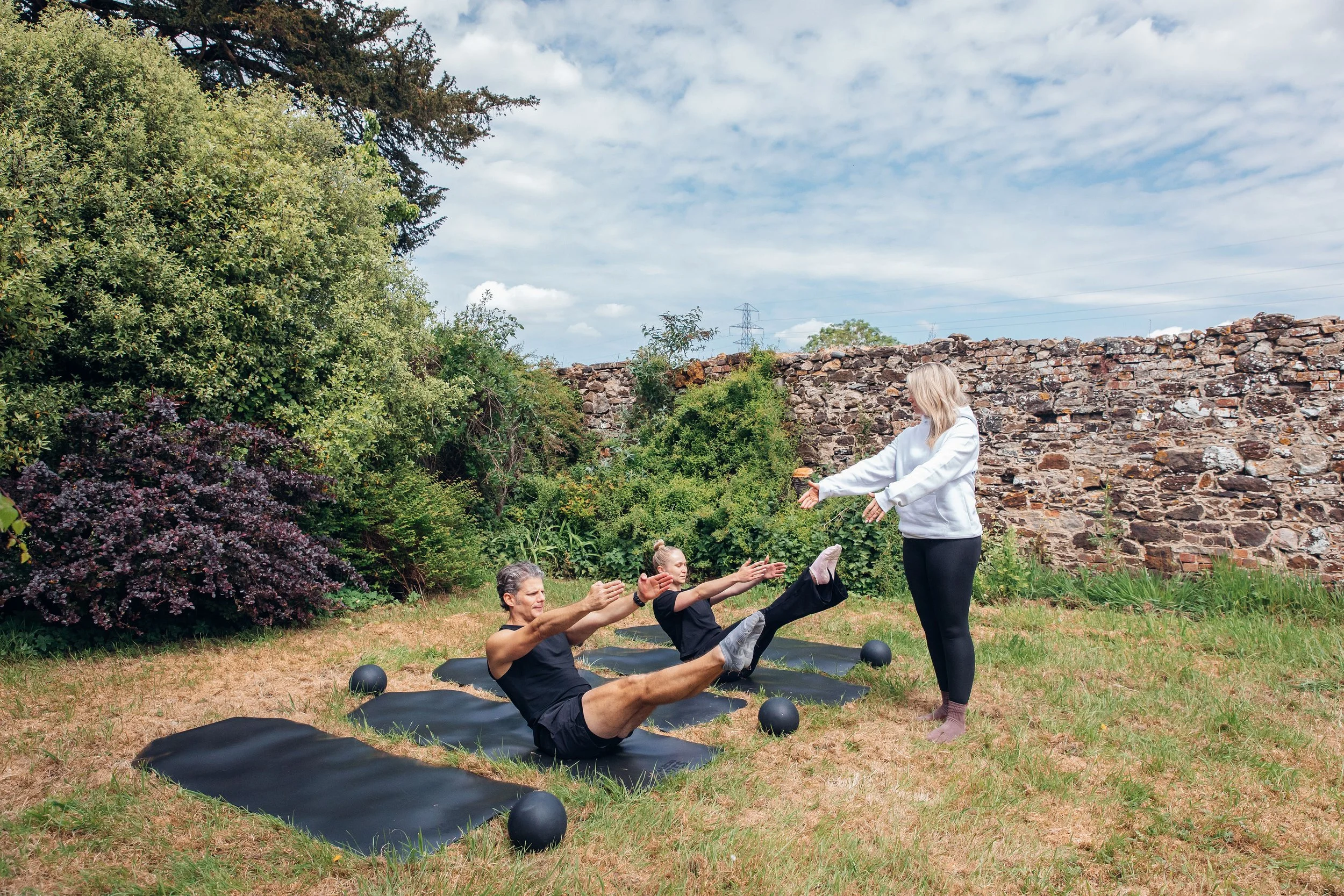 Reformer vs Mat Pilates: Why We're Big Fans of Both