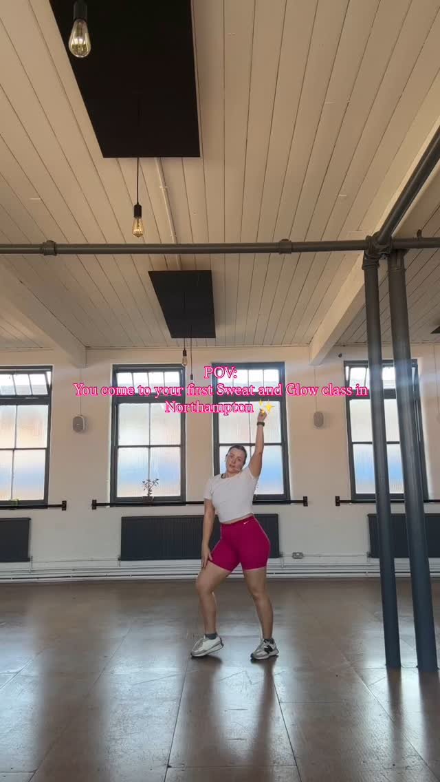 Such a fun class tonight - and we had a cheeky cocktail after, too - happy Monday π€©
I host the @thesweatandglowclub Monday classes in Northampton at @brightcollective_ 7:15pm
Come along for some not serious dance fun that will make you feel fab, c