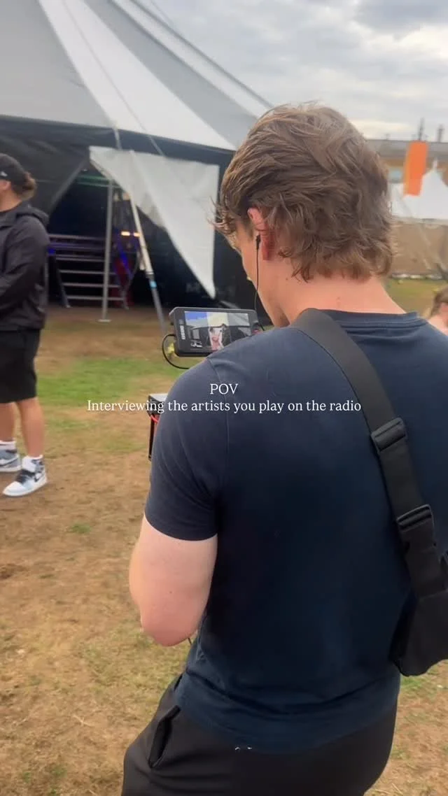 I had SO much fun at @summertime_live with my mic and backstage pass â¨
@sigma @ellie.sax @switchdisco @nathandawe gave me so much of their time considering they’re all flying around the world heading to all the festivals we need to be at!! đĒŠ