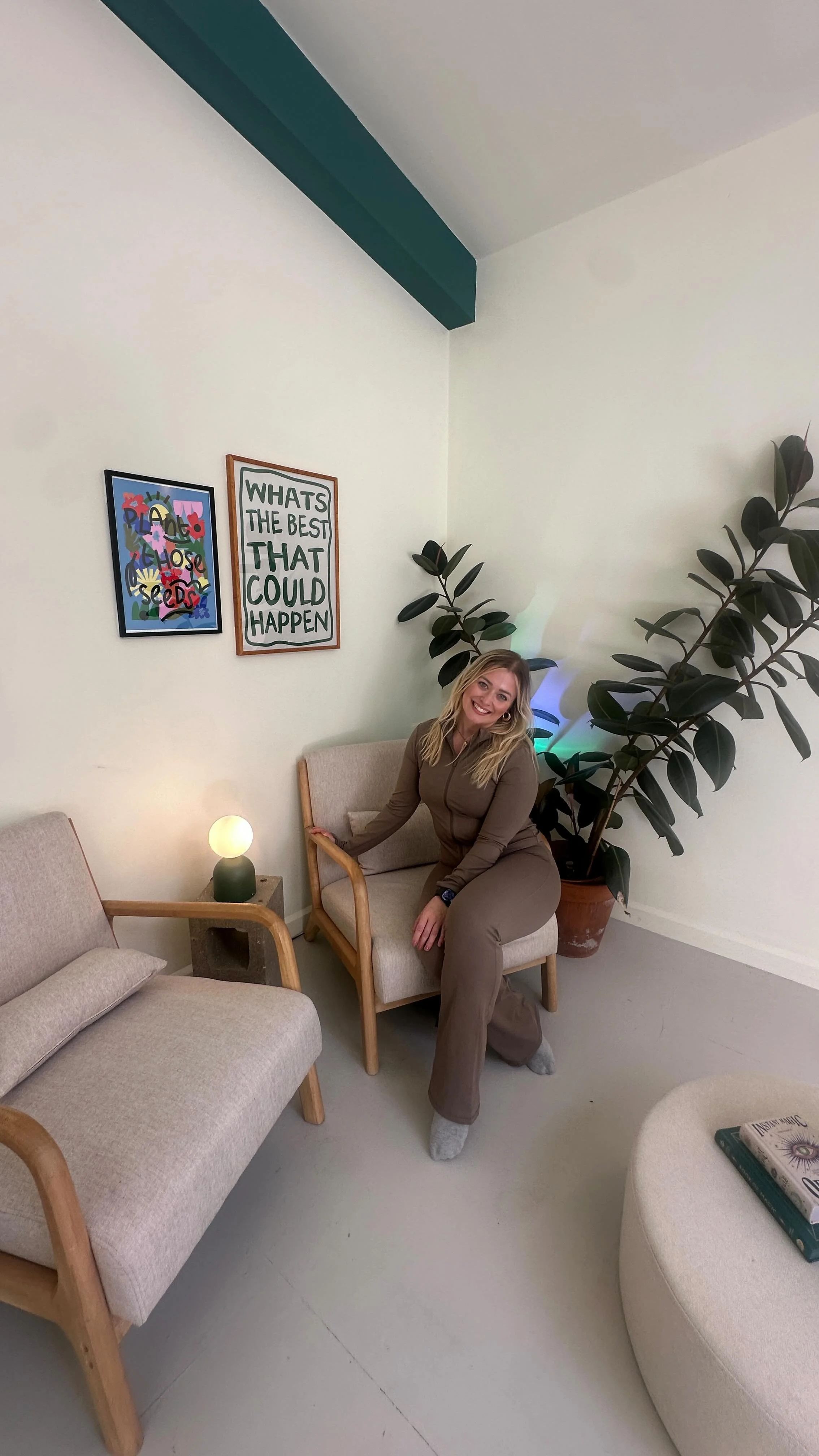 π«Άβ¨ I hosted the morning with light movement, conversation and a hypnotherapy session around being ‘strong, fierce and beautiful’
Strength - is like a π it can be powerful or soft and sometimes it feels heavy and far away, but no matter