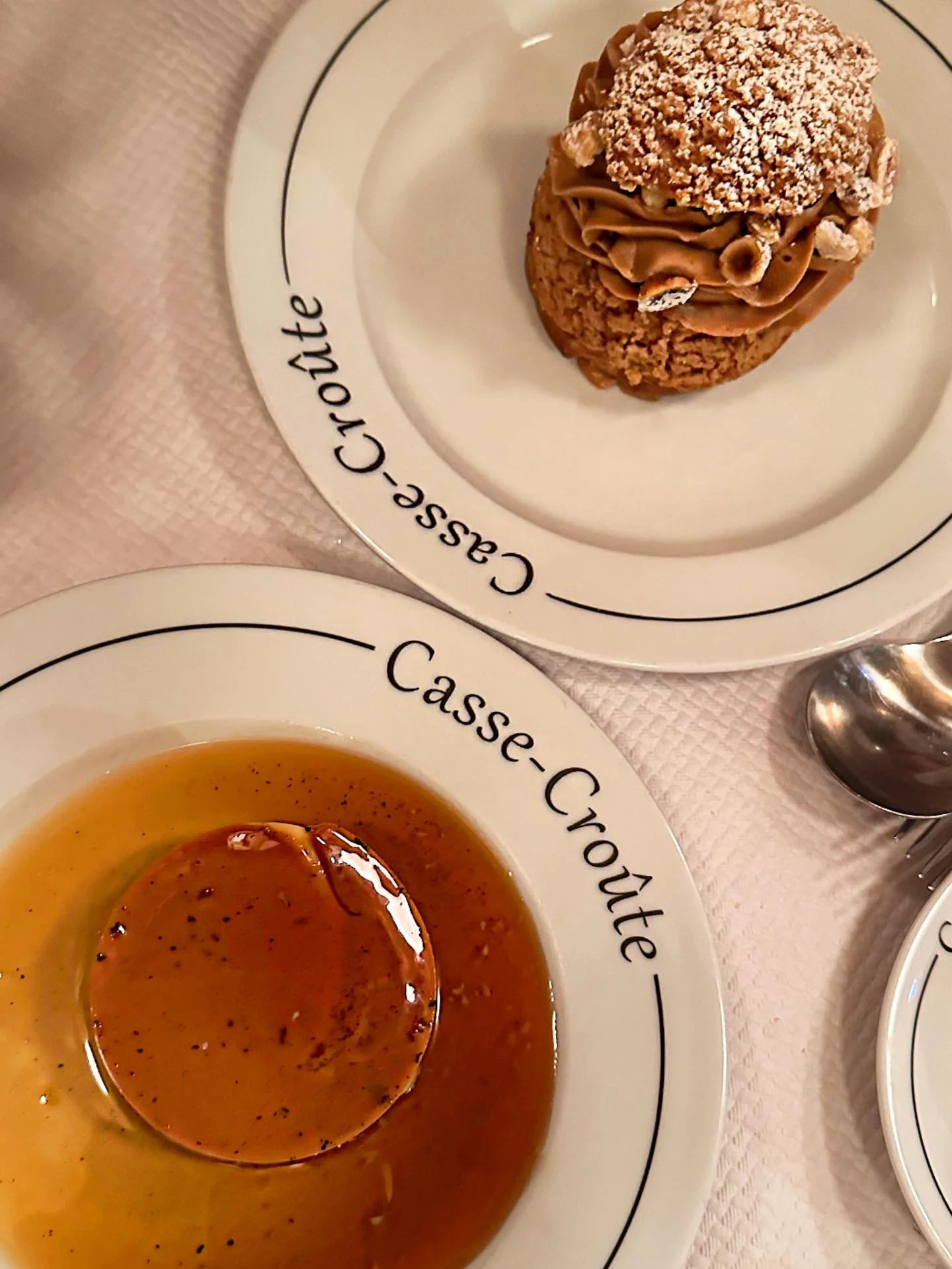 Never skip dessert 🍮 ✨🫶🏻

What is your favourite Casse-Cro&ucirc;te dessert memory?

#dessert #cassecroute #cremecaramel