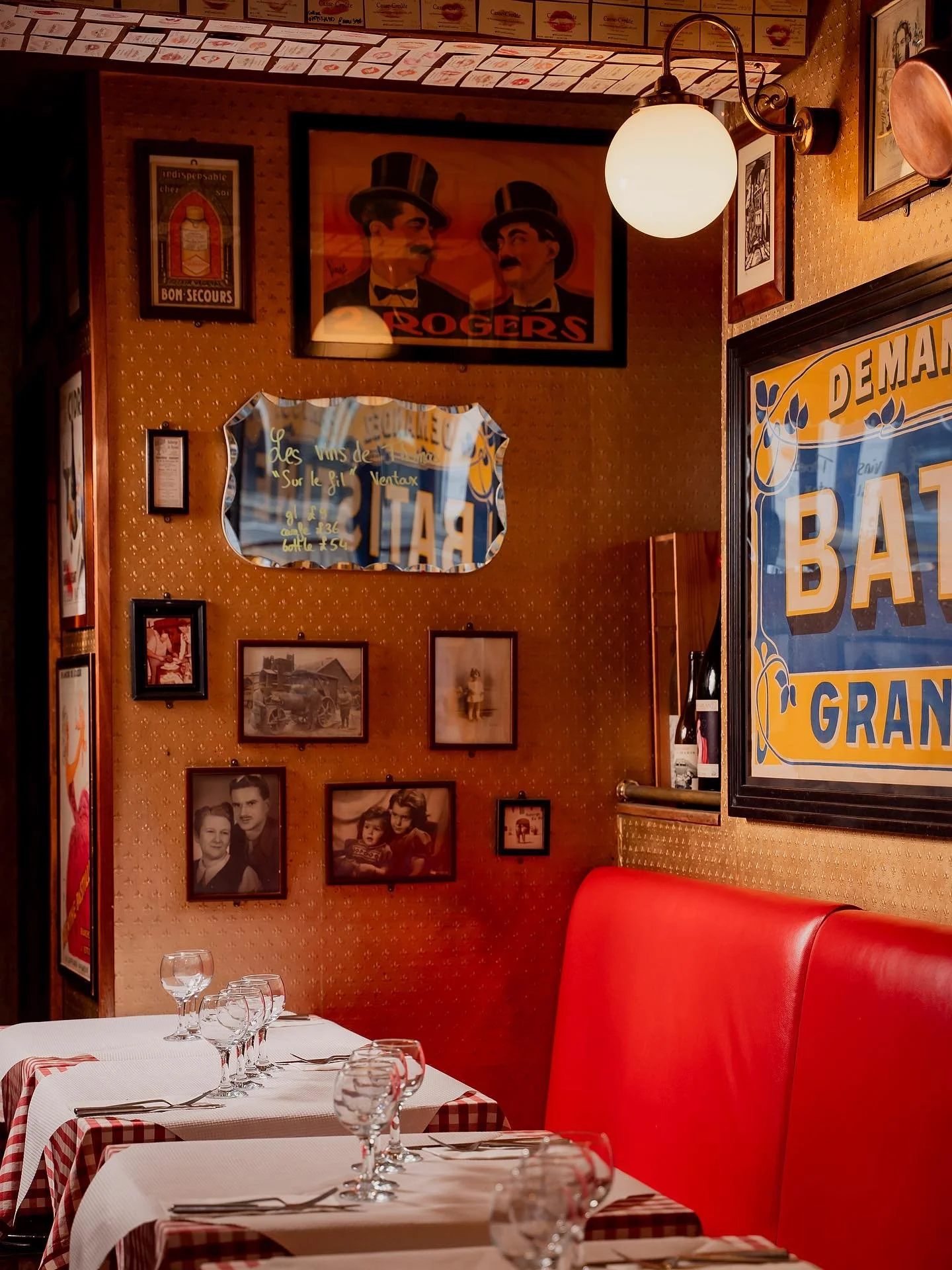 If you&rsquo;re looking for a sign to get French food, this is it&hellip; we look forward to hosting you at Casse-Cro&ucirc;te 💋 for reservations please call us on 020 7407 2140. 

#cassecroute #bermondsey #londonfood #londonrestaurant #frenchfood