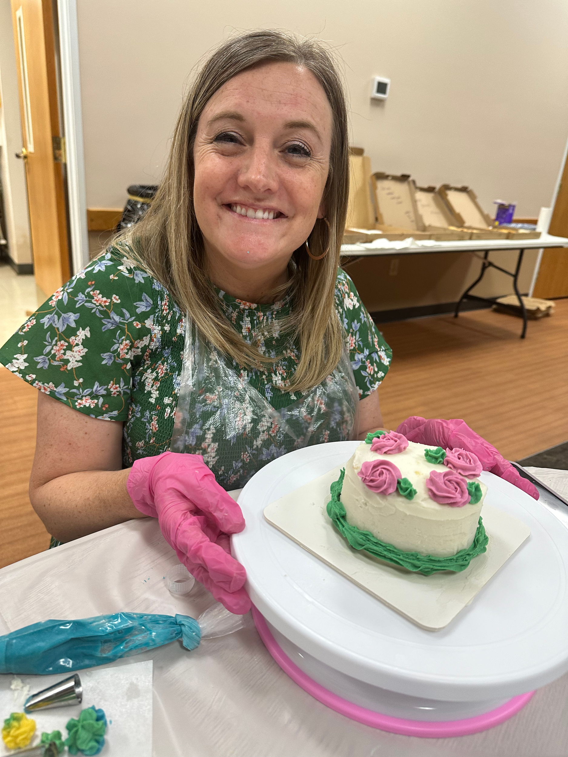 Women's Fellowship Mini Cake Class