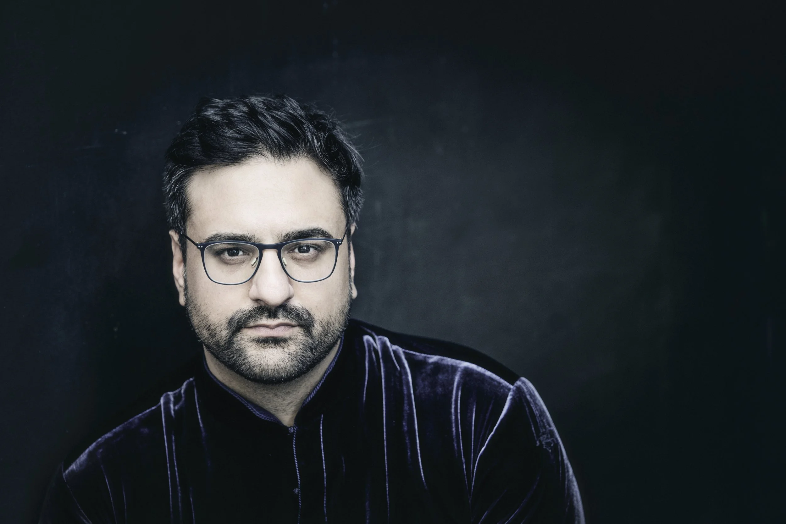 Milan Siljanov, bass-baritone